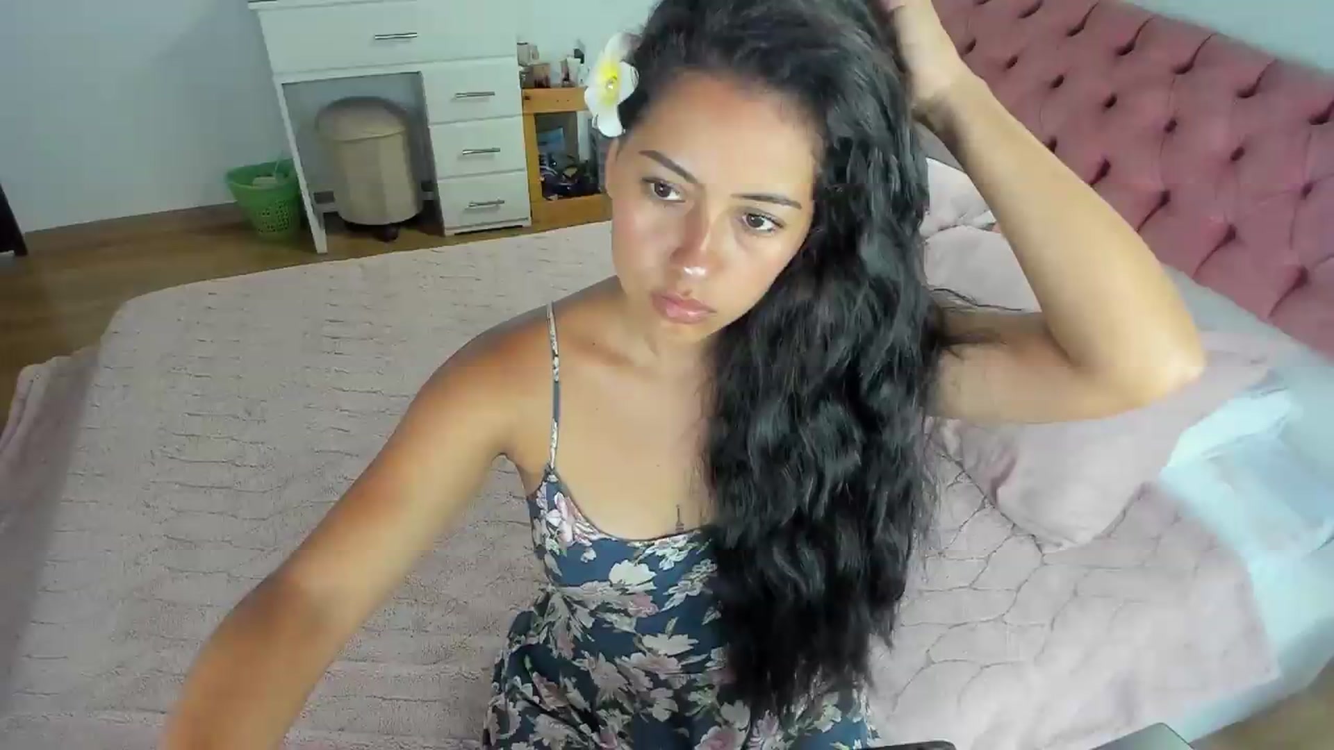 Gallery image thumbnail from ImBella_'s myfreecams stream on, 09/05/2026, 19:51 image 14 of 20