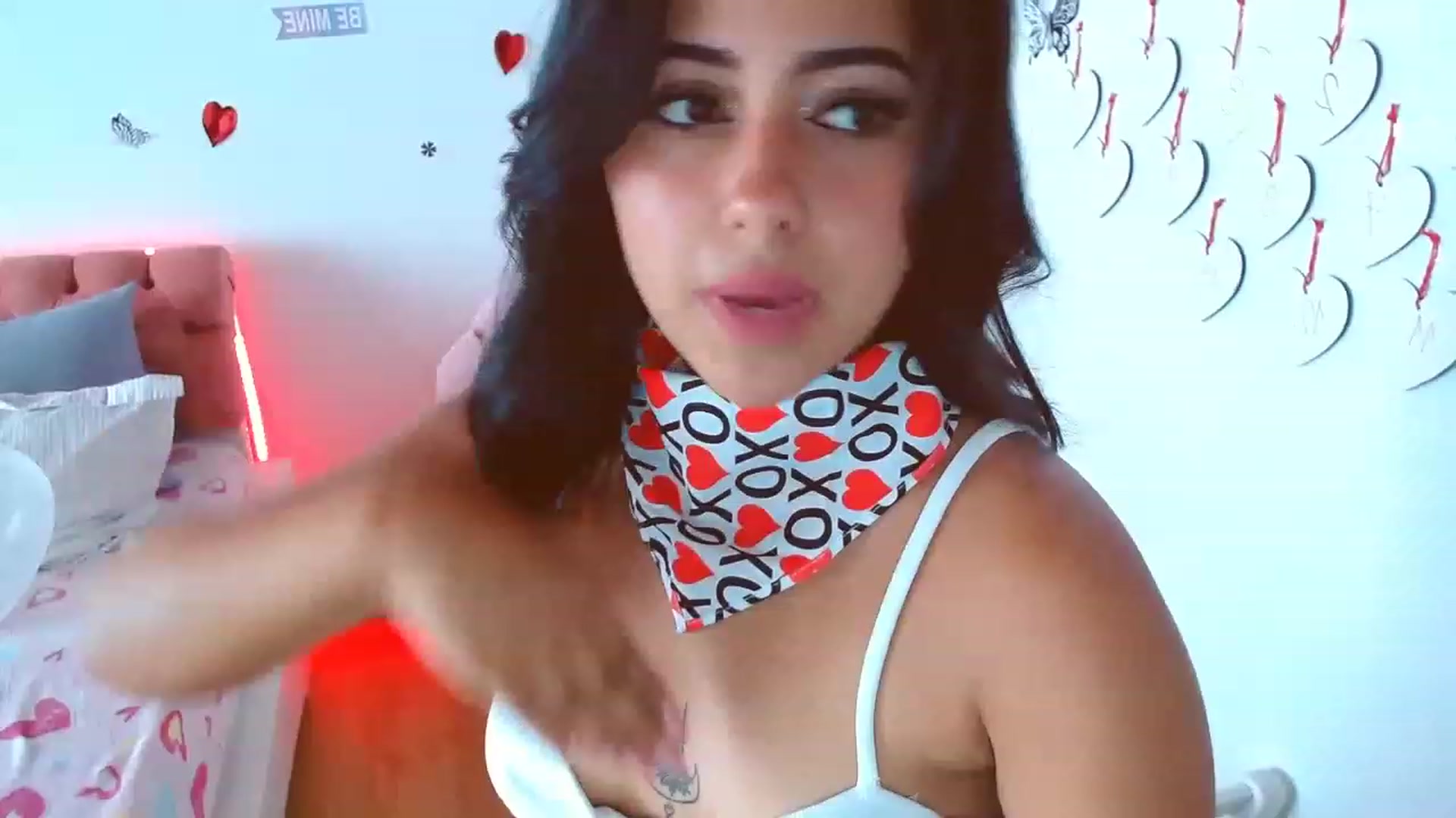 Gallery image thumbnail from ImBella_Sir's myfreecams stream on, 02/10/2023, 16:54 image 8 of 20