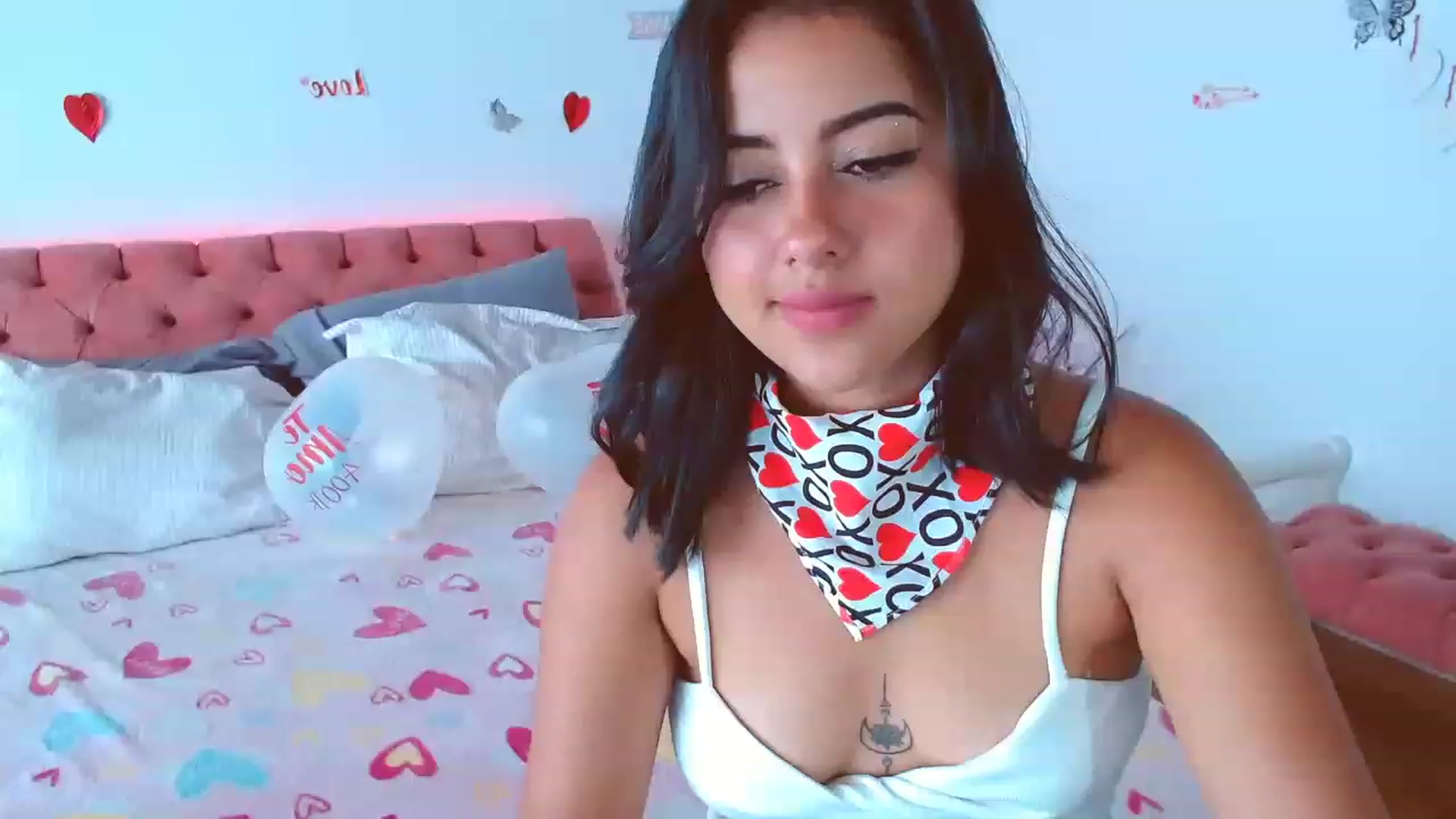 Gallery image thumbnail from ImBella_Sir's myfreecams stream on, 02/10/2023, 17:43 image 4 of 20