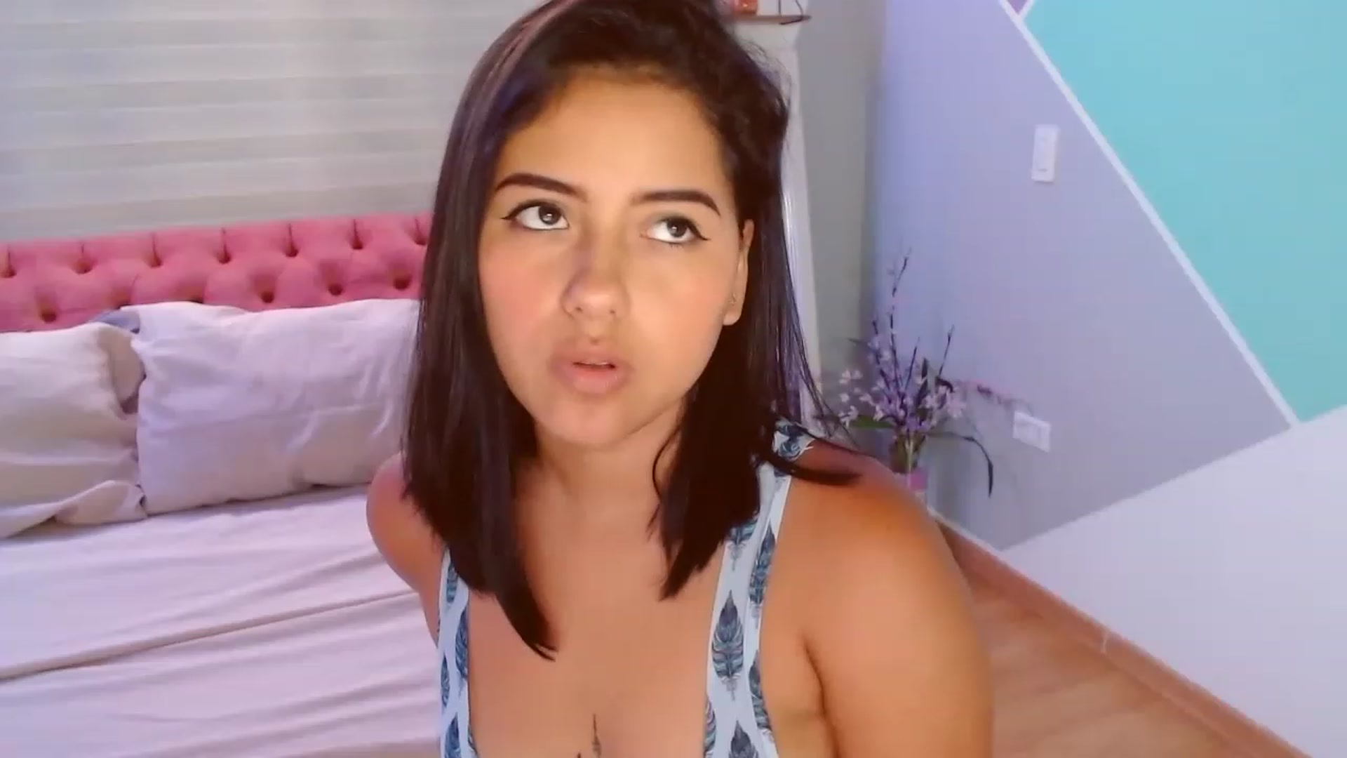 Gallery image thumbnail from ImBella_Sir's myfreecams stream on, 03/22/2023, 17:14 image 19 of 20