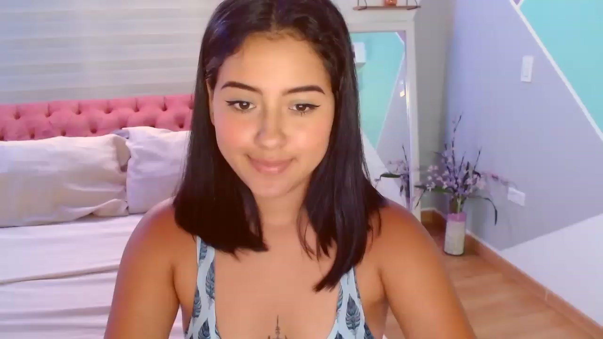 Gallery image thumbnail from ImBella_Sir's myfreecams stream on, 03/22/2023, 17:57 image 2 of 20