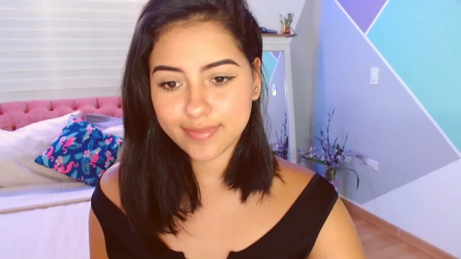 Gallery image thumbnail from ImBella_Sir's myfreecams stream on, 04/14/2023, 17:34 image 3 of 20
