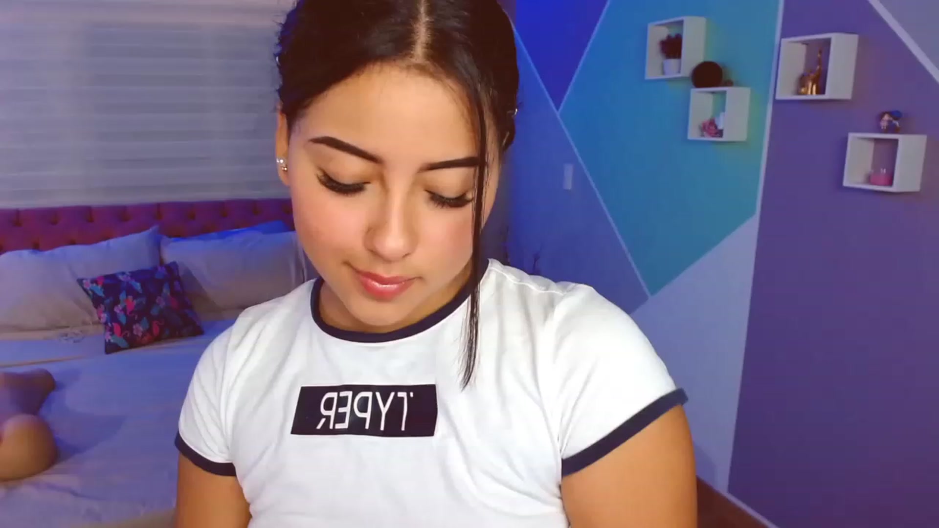 Gallery image thumbnail from ImBella_Sir's myfreecams stream on, 05/31/2023, 17:38 image 11 of 20