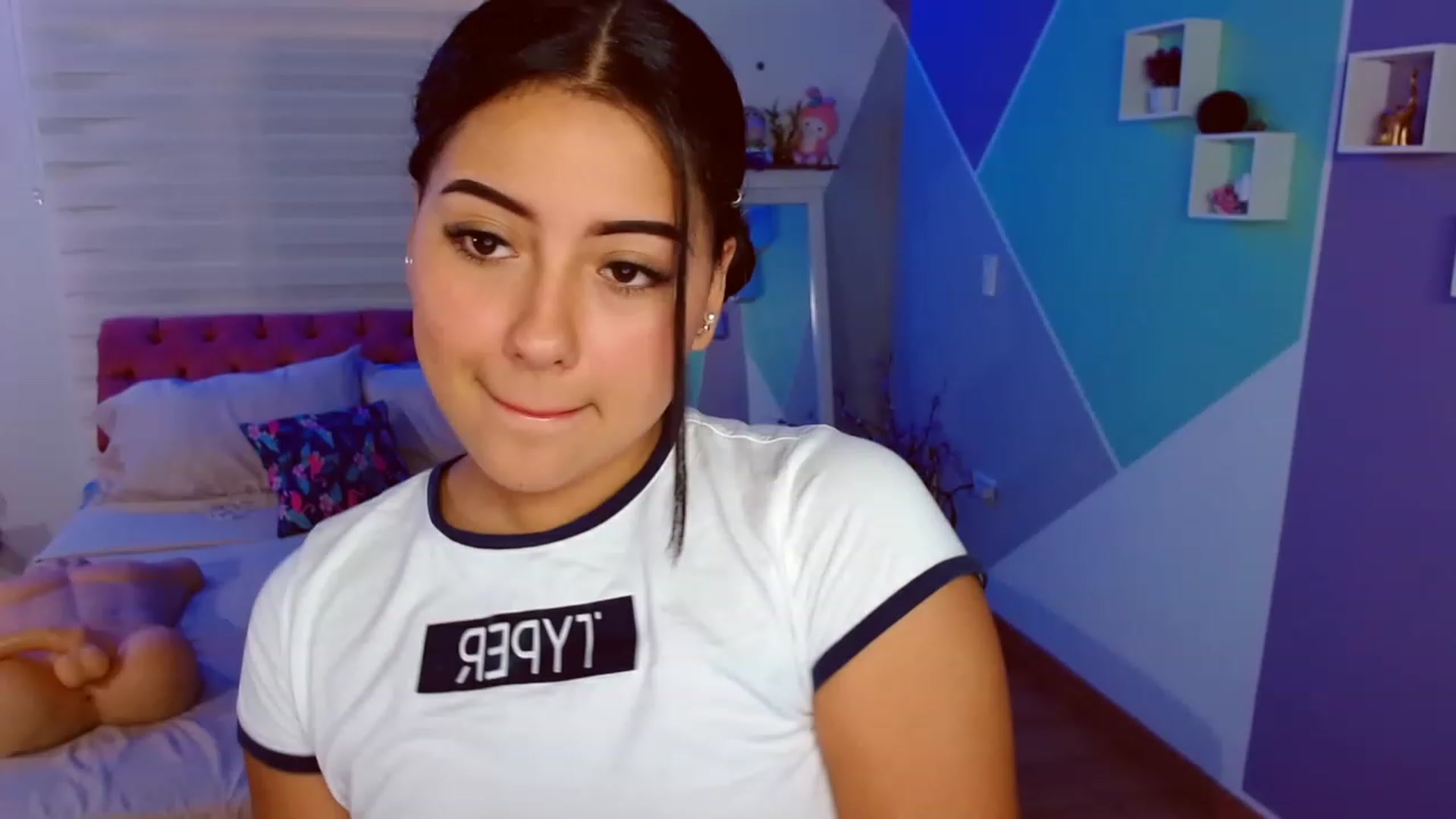 Gallery image thumbnail from ImBella_Sir's myfreecams stream on, 05/31/2023, 17:38 image 4 of 20