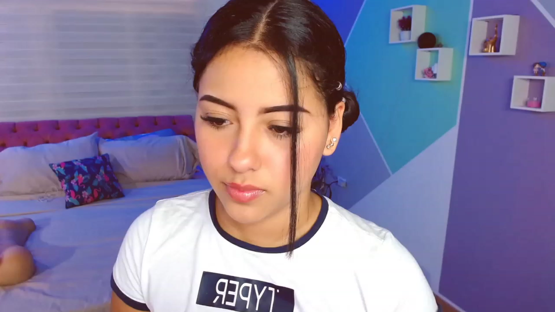 Gallery image thumbnail from ImBella_Sir's myfreecams stream on, 05/31/2023, 17:38 image 9 of 20
