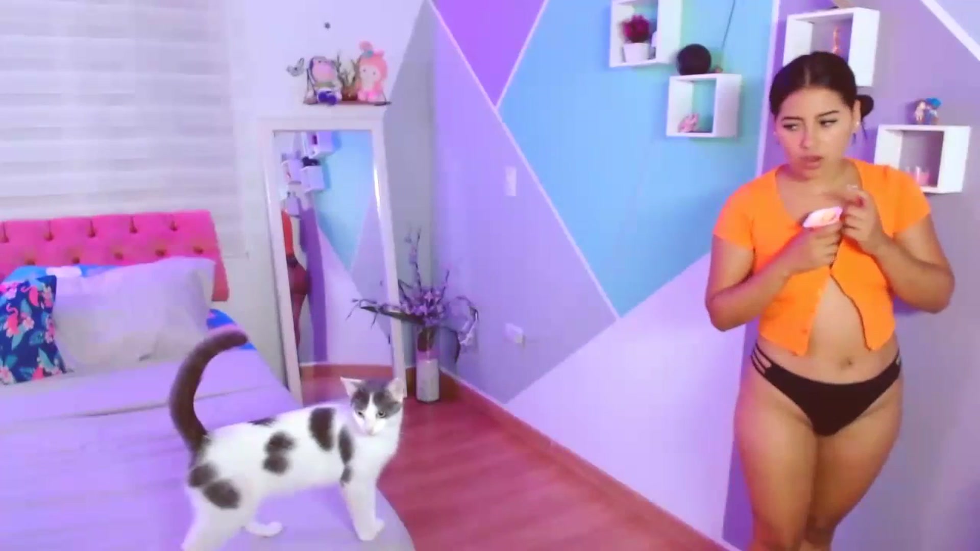 Gallery image thumbnail from ImBella_Sir's myfreecams stream on, 06/12/2023, 05:26 image 20 of 20