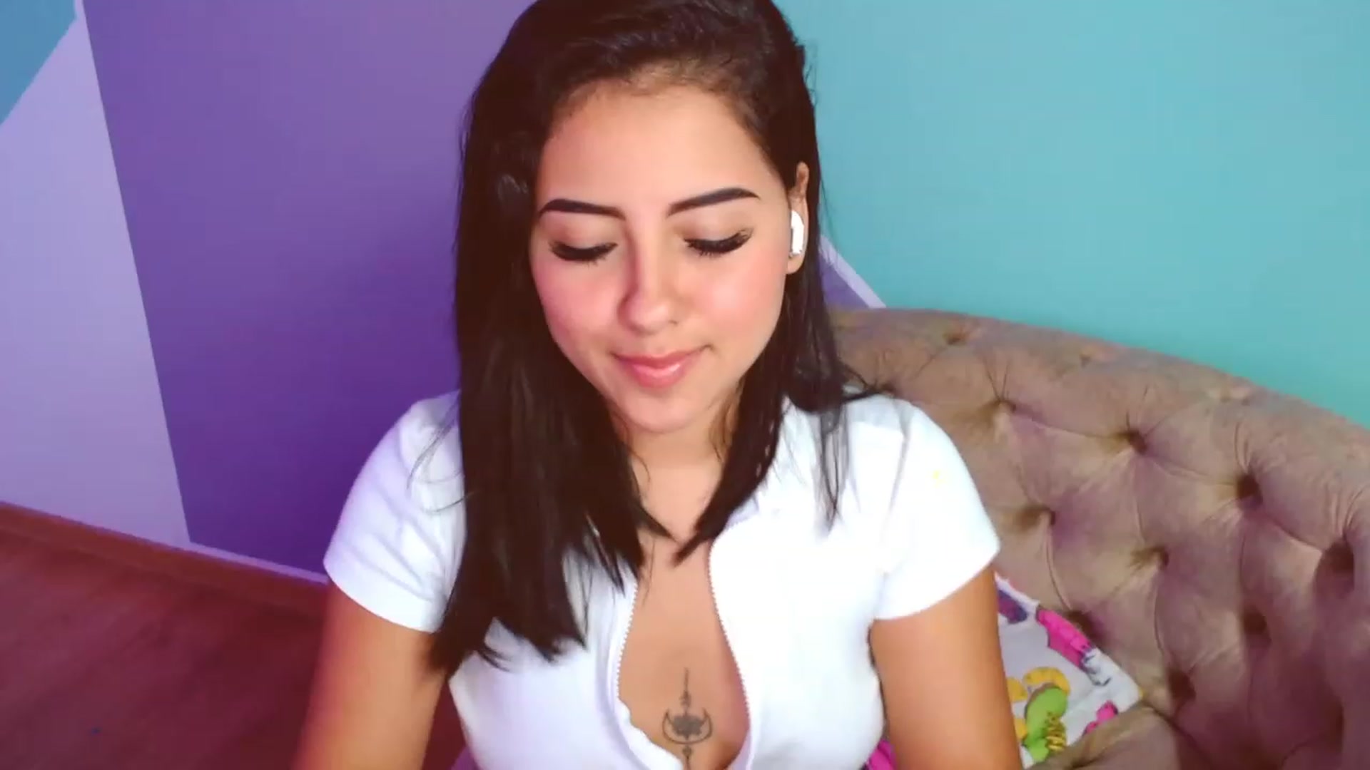 Gallery image thumbnail from ImBella_Sir's myfreecams stream on, 06/13/2023, 03:22 image 7 of 20