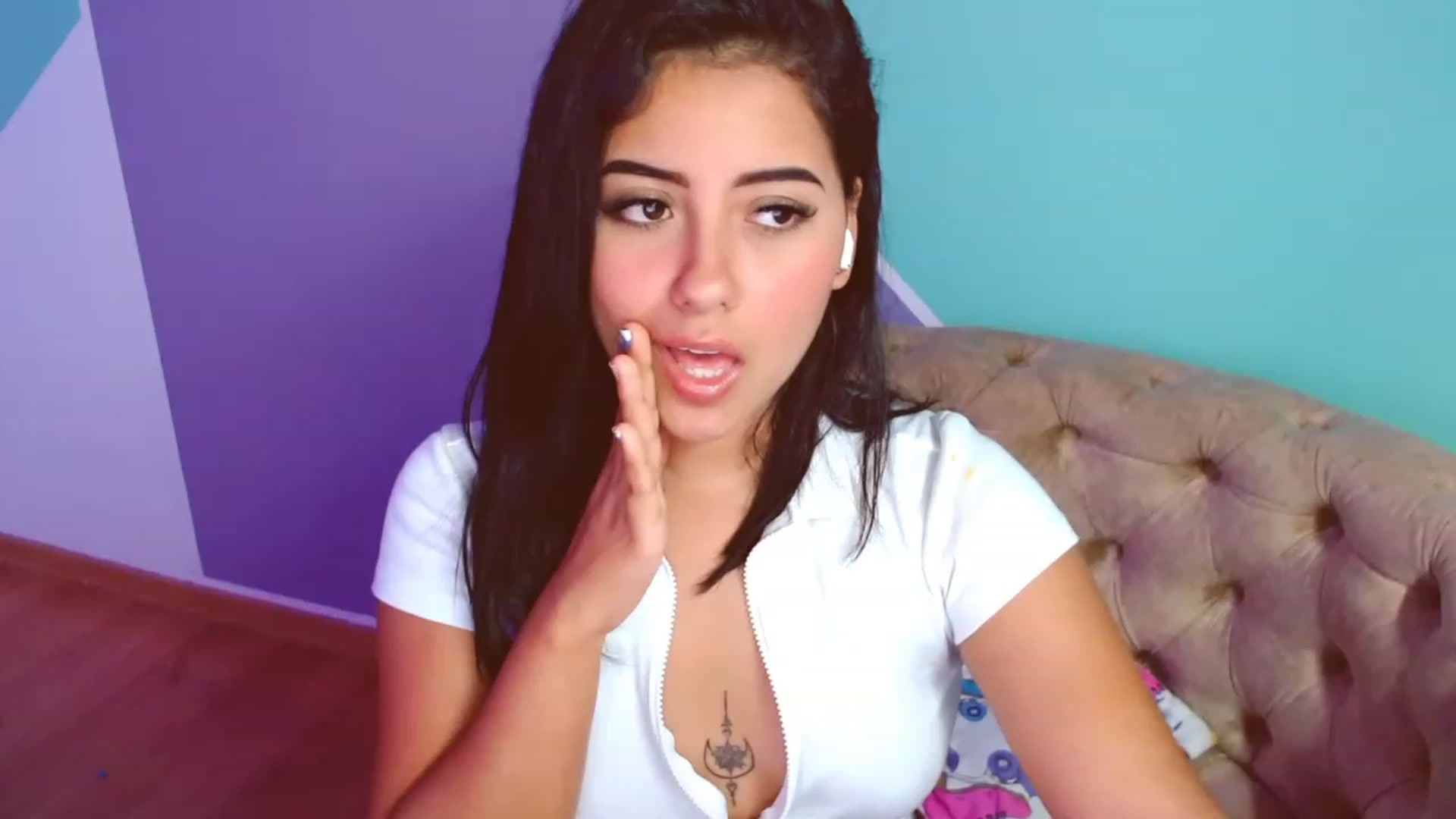 Gallery image thumbnail from ImBella_Sir's myfreecams stream on, 06/13/2023, 03:22 image 8 of 20
