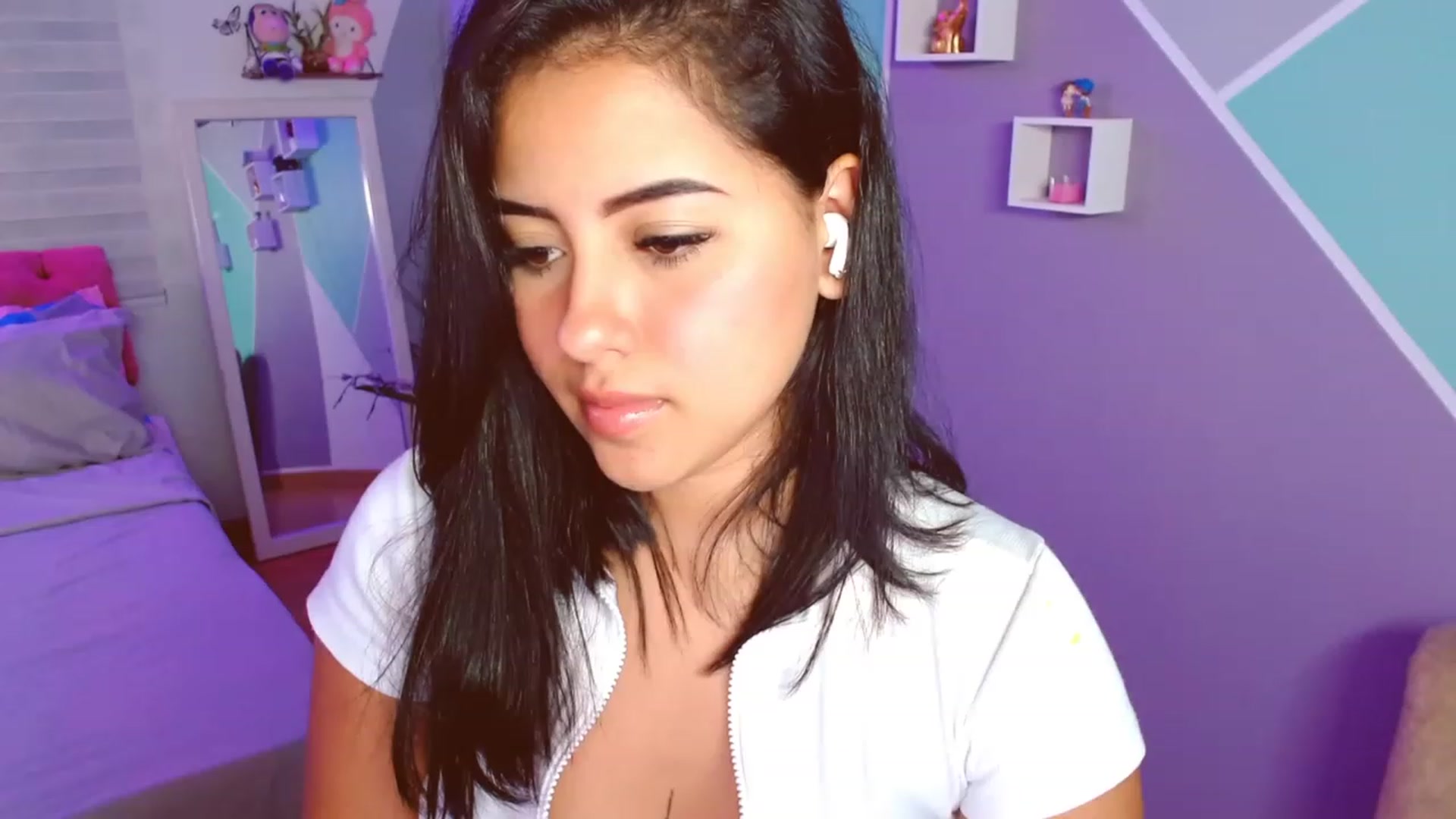 Gallery image thumbnail from ImBella_Sir's myfreecams stream on, 06/13/2023, 03:22 image 18 of 20
