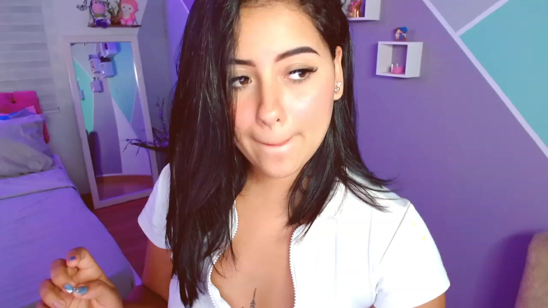 Gallery image thumbnail from ImBella_Sir's myfreecams stream on, 06/13/2023, 03:36 image 10 of 20