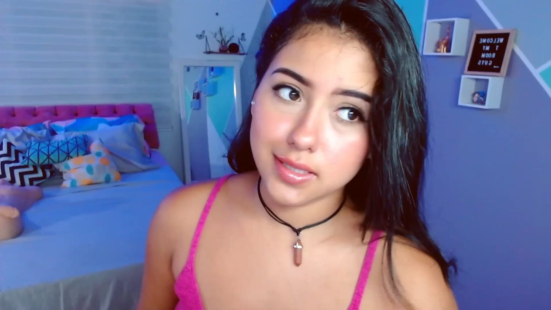 Gallery image thumbnail from ImBella_Sir's myfreecams stream on, 07/05/2023, 17:31 image 1 of 20