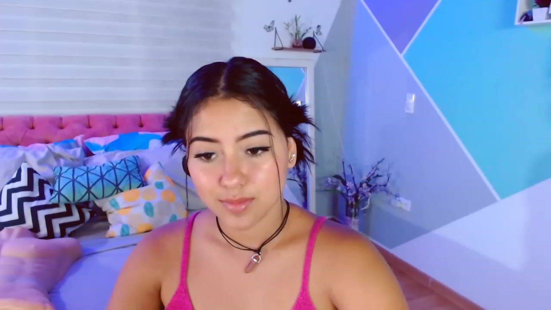 Gallery image thumbnail from ImBella_Sir's myfreecams stream on, 07/05/2023, 18:20 image 17 of 20
