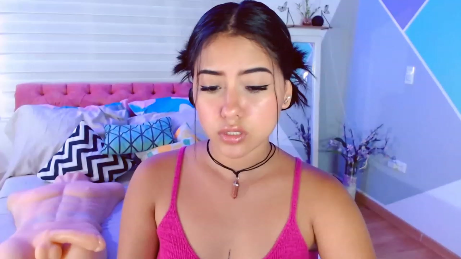 Gallery image thumbnail from ImBella_Sir's myfreecams stream on, 07/05/2023, 18:20 image 6 of 20