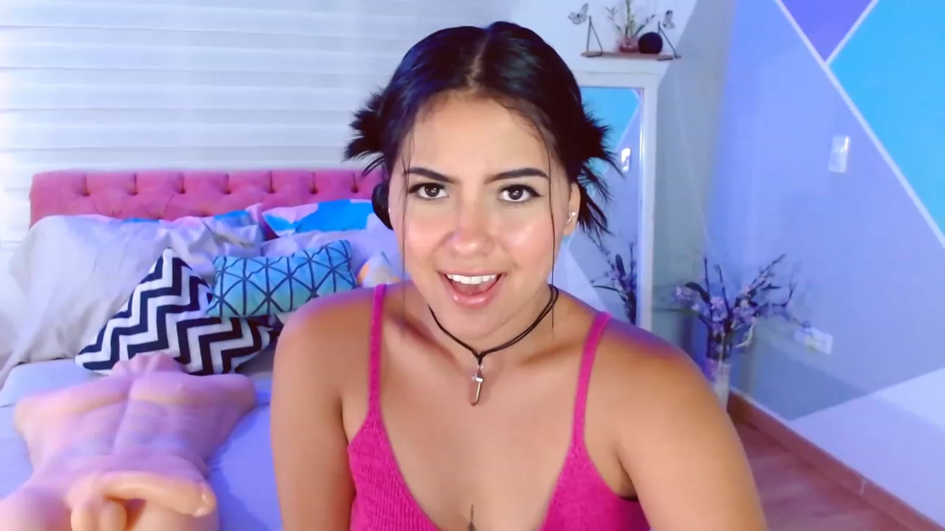 Gallery image thumbnail from ImBella_Sir's myfreecams stream on, 07/05/2023, 18:20 image 7 of 20