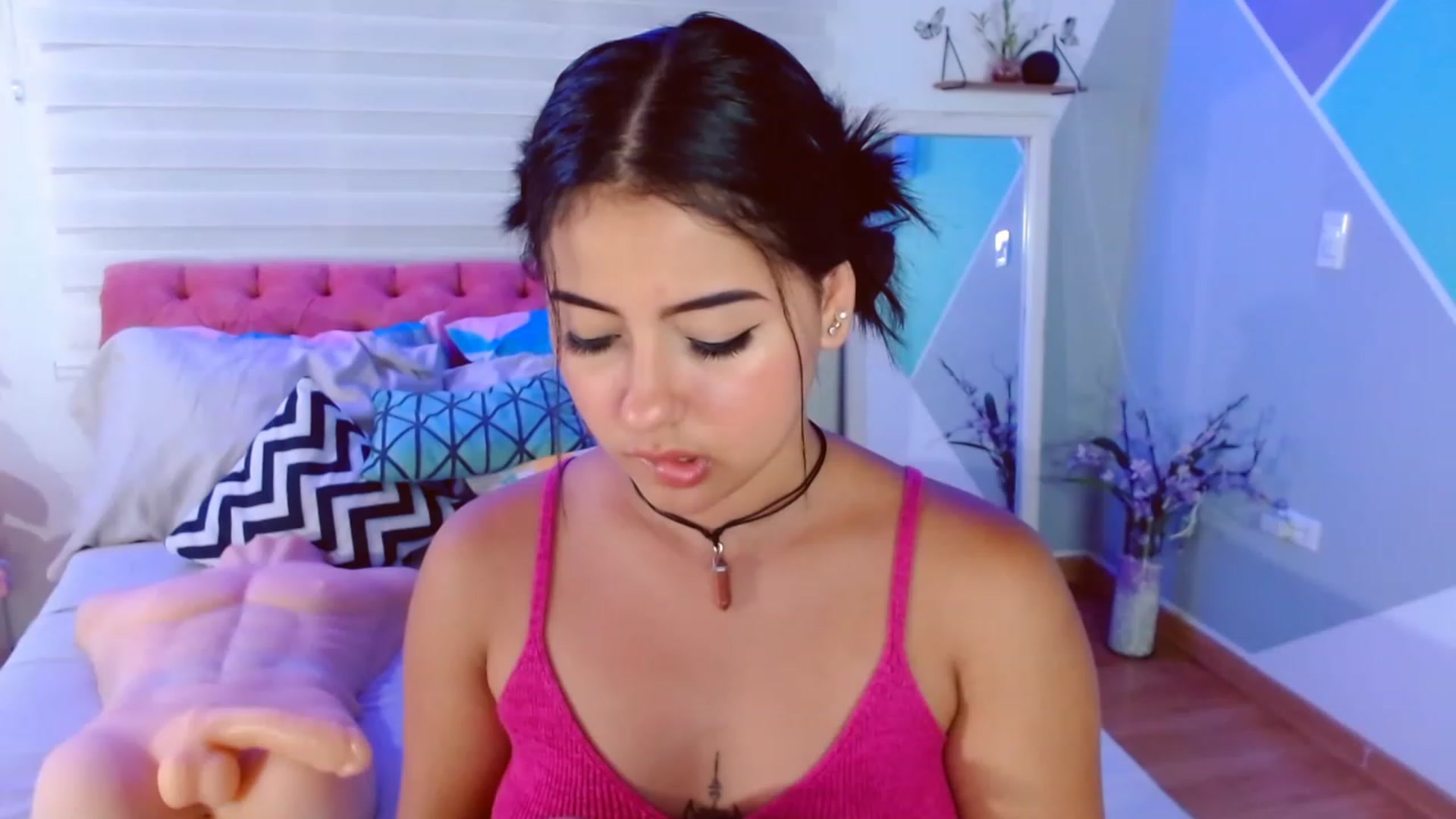 Gallery image thumbnail from ImBella_Sir's myfreecams stream on, 07/05/2023, 18:20 image 4 of 20