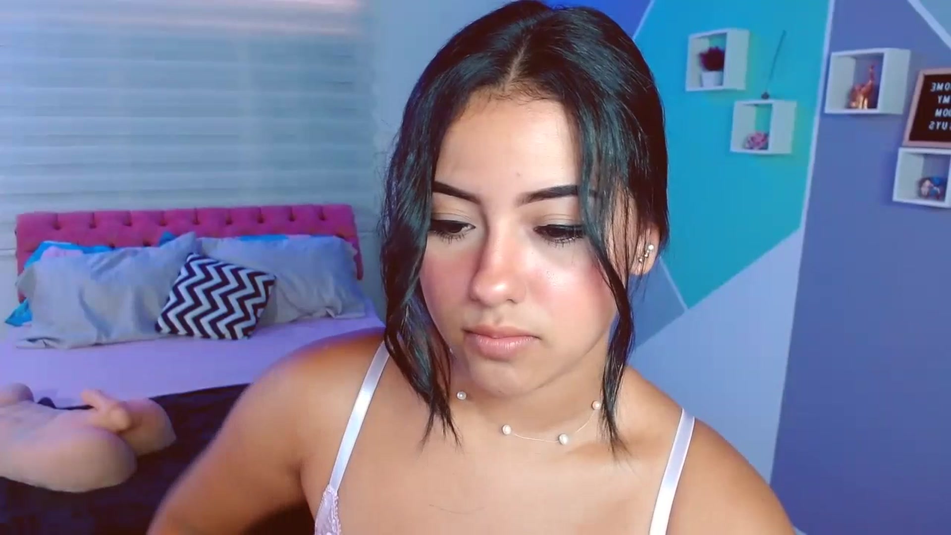 Gallery image thumbnail from ImBella_Sir's myfreecams stream on, 07/12/2023, 16:20 image 7 of 20