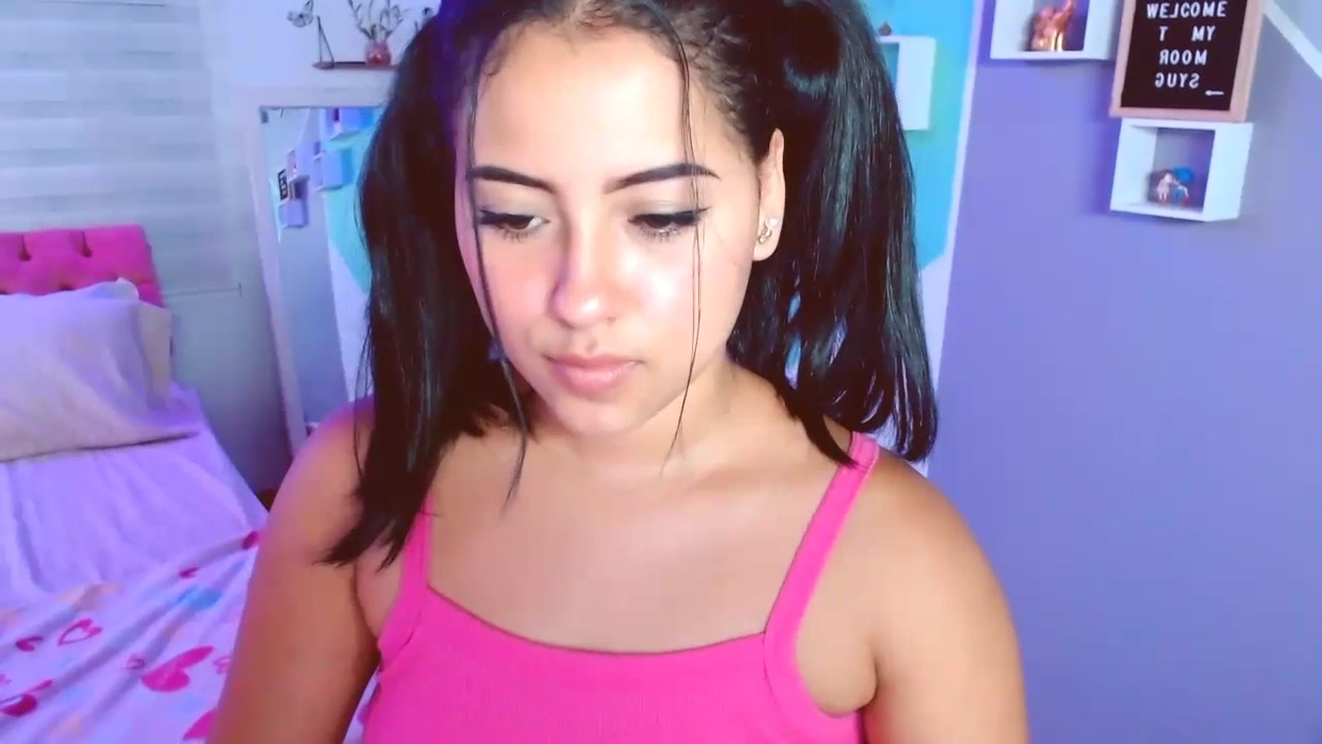 Gallery image thumbnail from ImBella_Sir's myfreecams stream on, 07/20/2023, 17:24 image 4 of 20