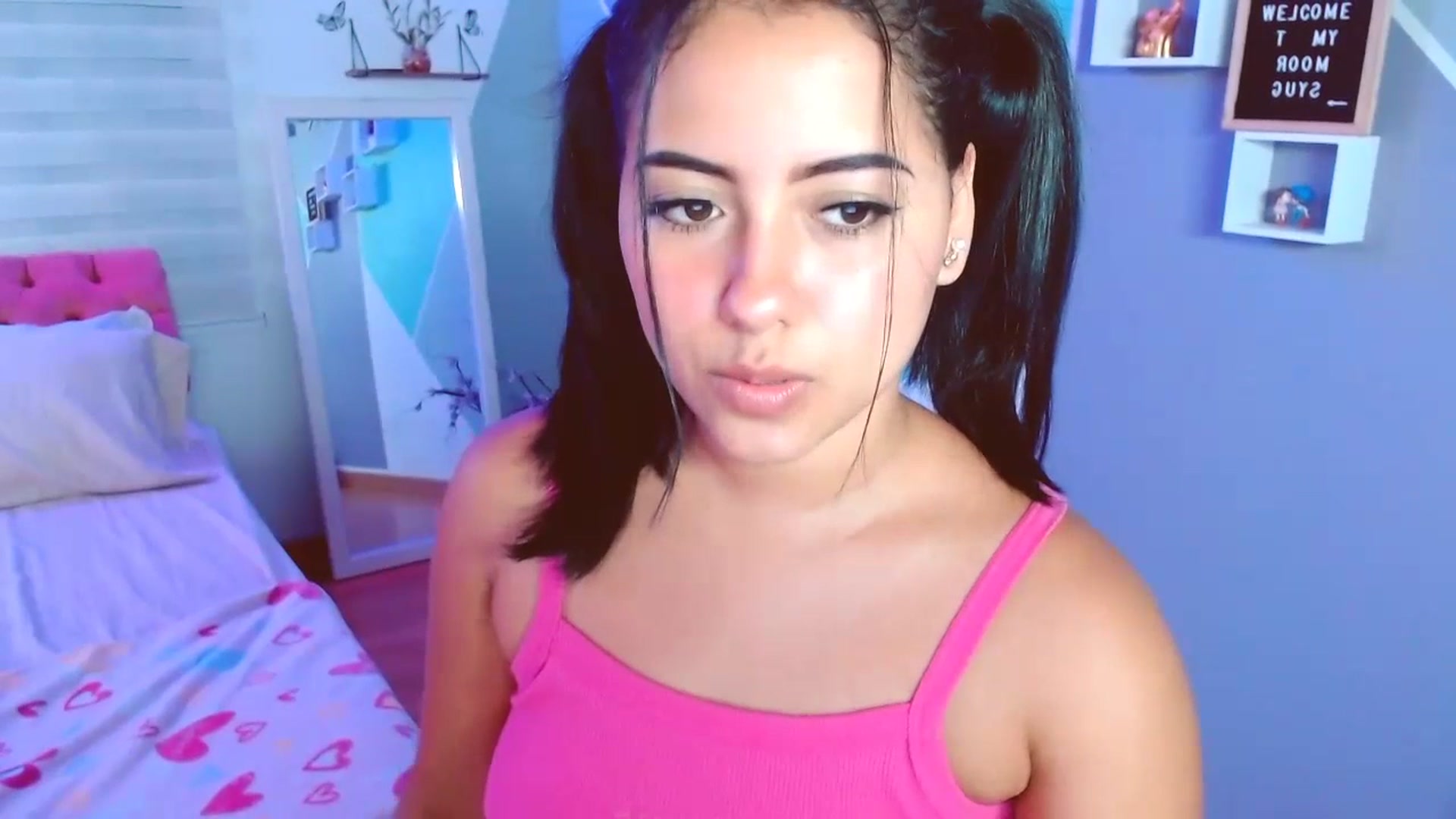 Gallery image thumbnail from ImBella_Sir's myfreecams stream on, 07/20/2023, 17:24 image 3 of 20