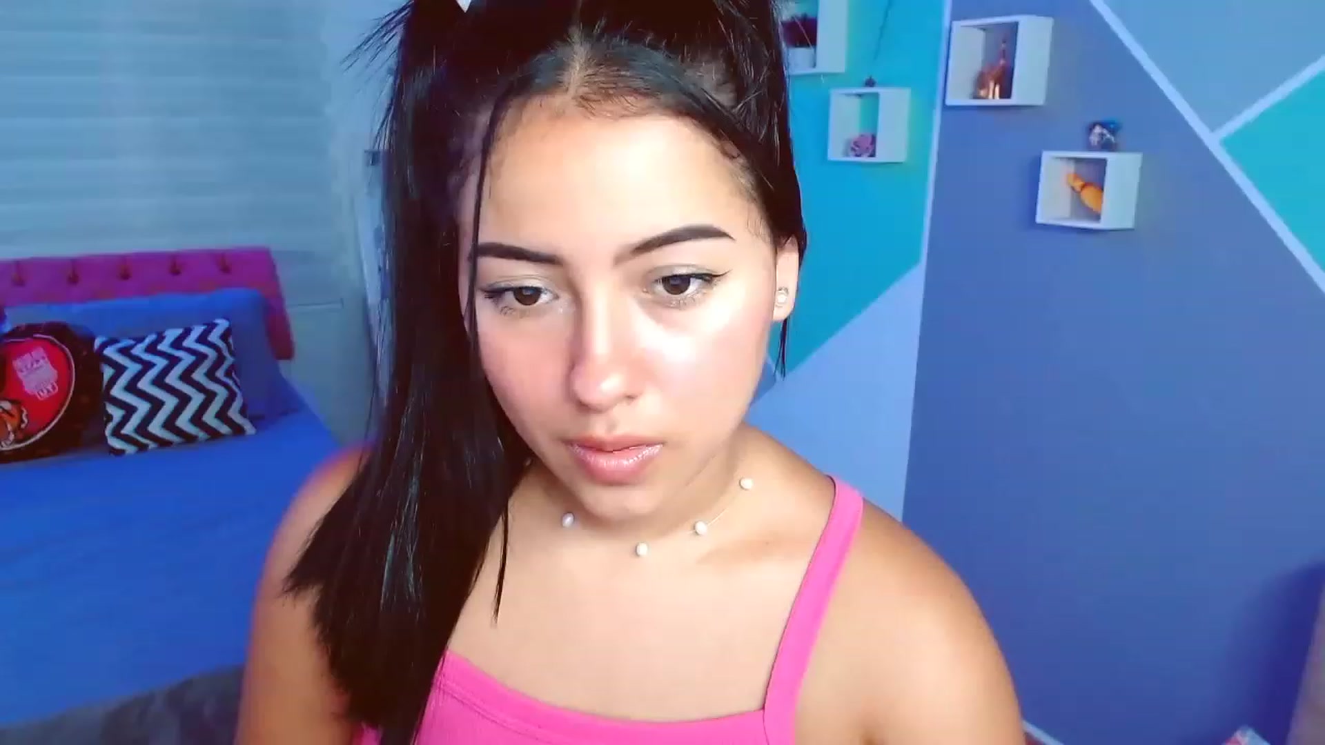 Gallery image thumbnail from ImBella_Sir's myfreecams stream on, 08/18/2023, 17:21 image 18 of 20