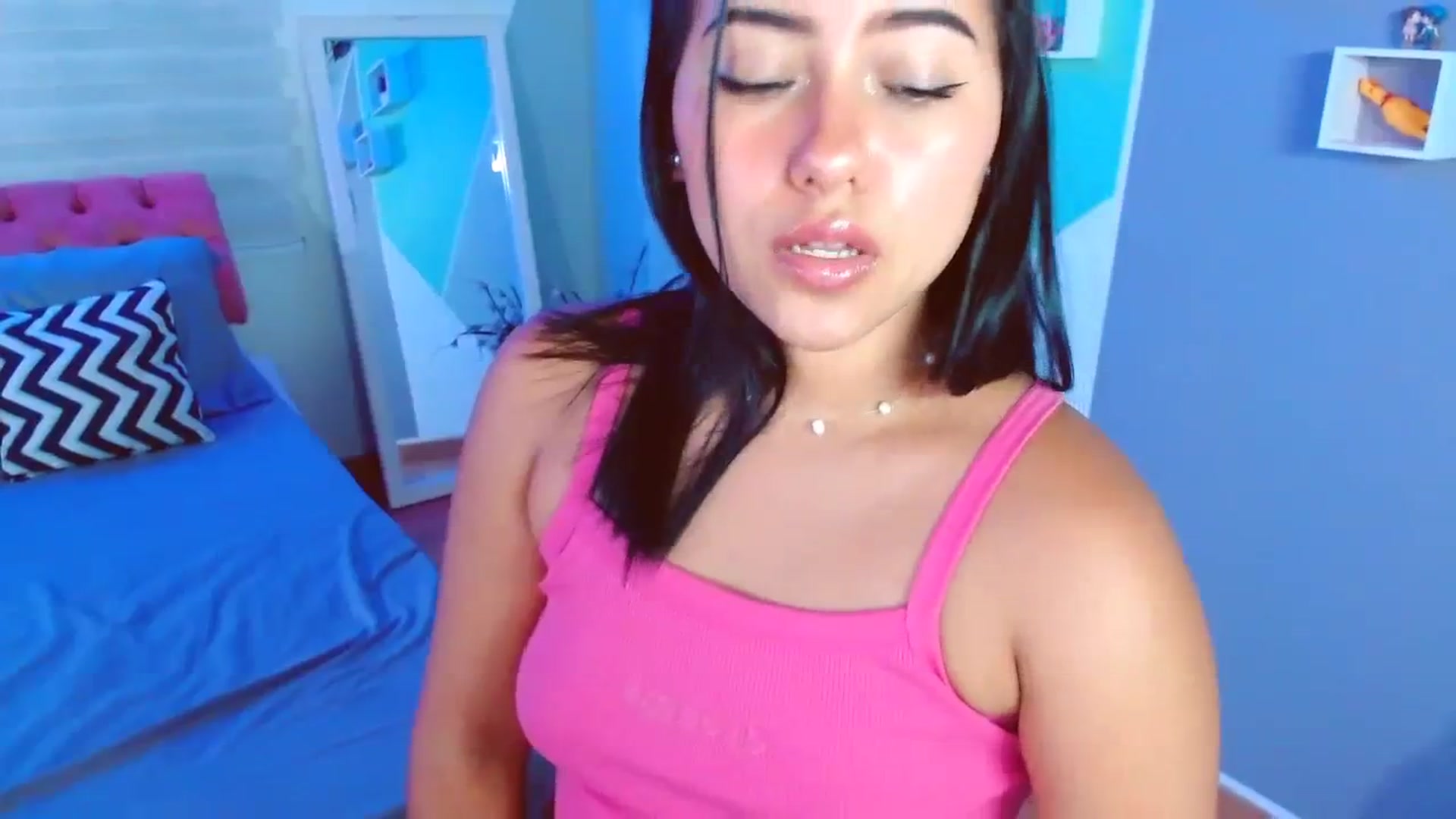 Gallery image thumbnail from ImBella_Sir's myfreecams stream on, 08/18/2023, 18:00 image 15 of 20