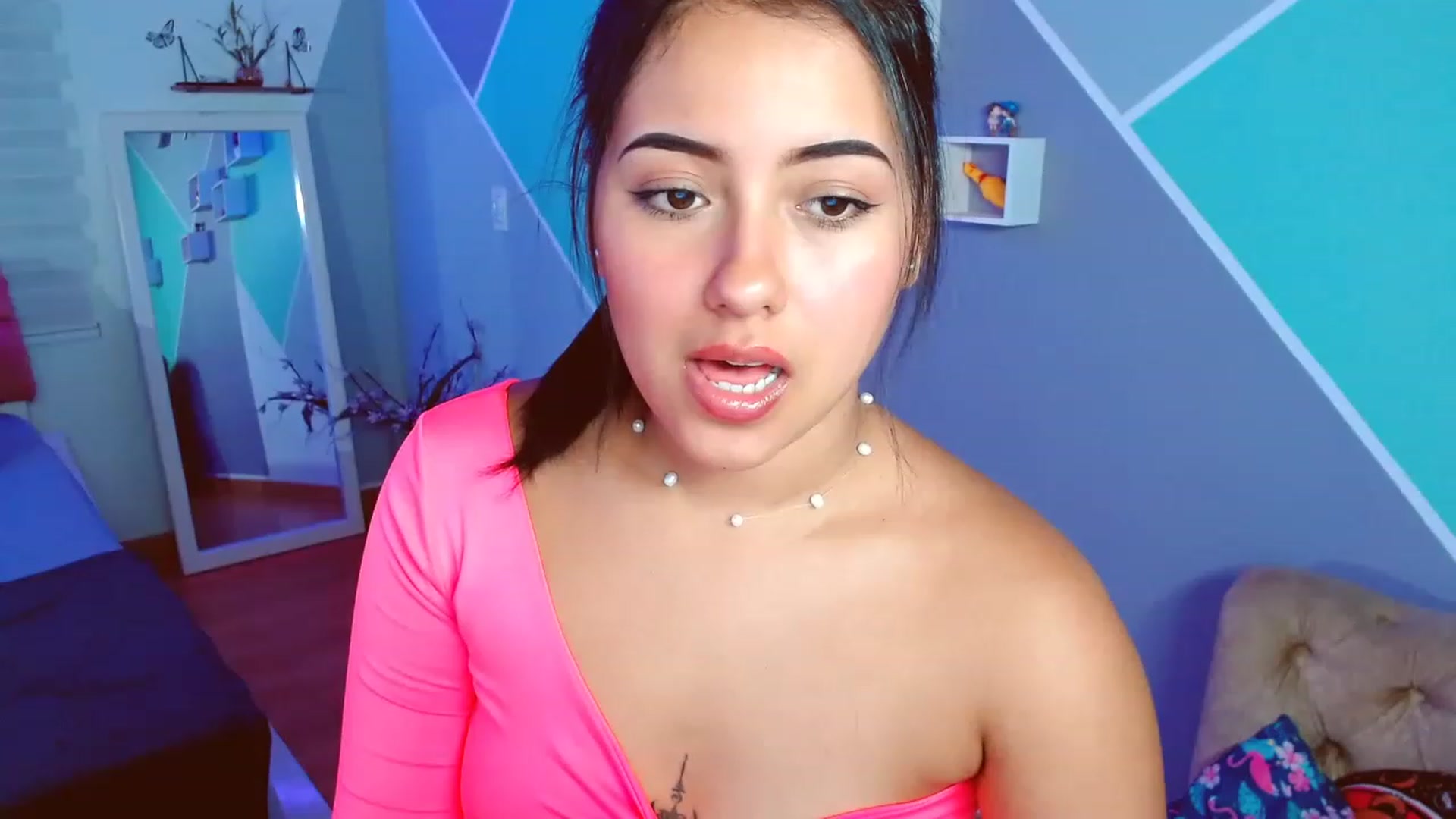 Gallery image thumbnail from ImBella_Sir's myfreecams stream on, 08/22/2023, 17:53 image 1 of 20