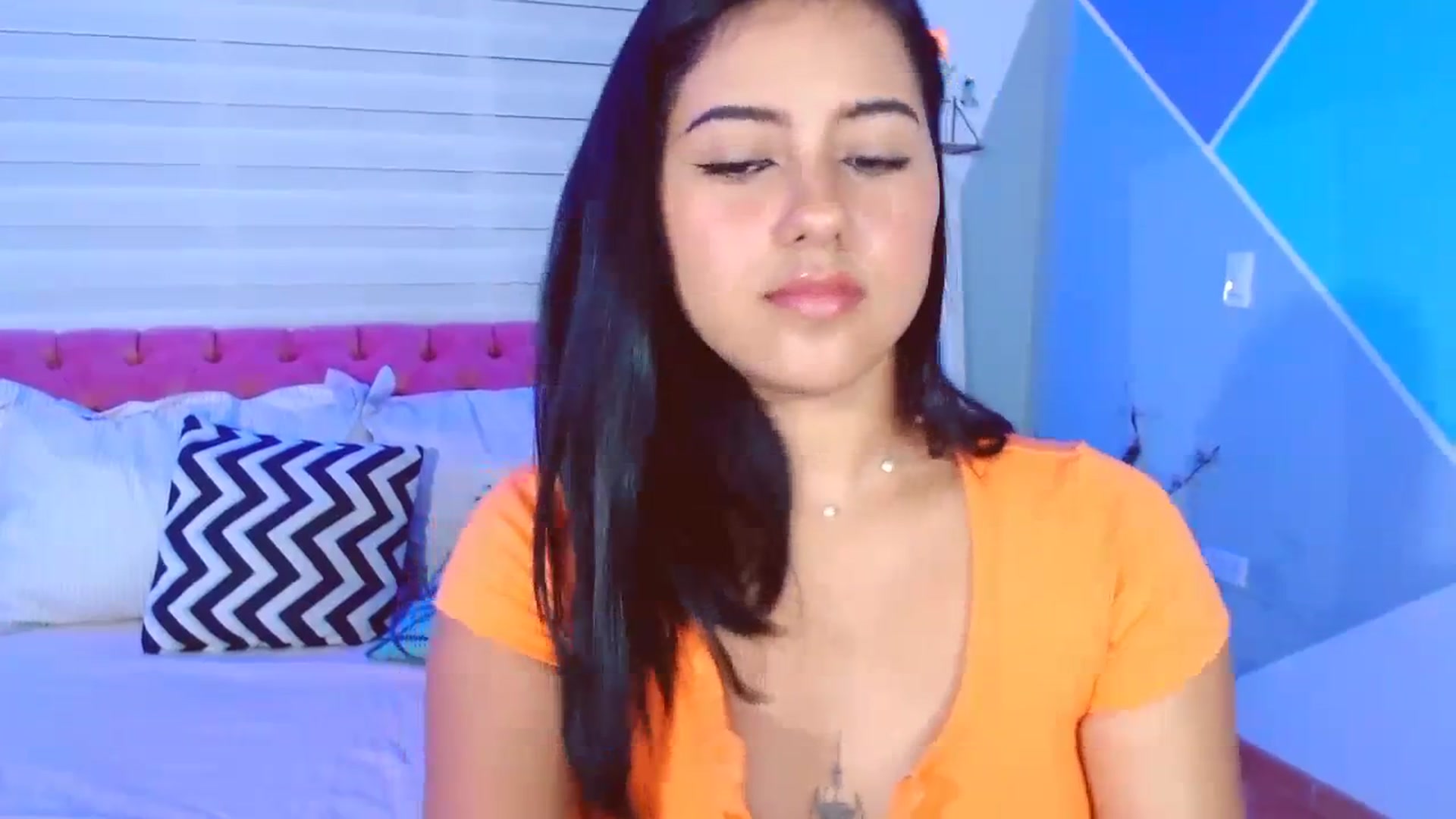 Gallery image thumbnail from ImBella_Sir's myfreecams stream on, 09/08/2023, 17:14 image 12 of 20