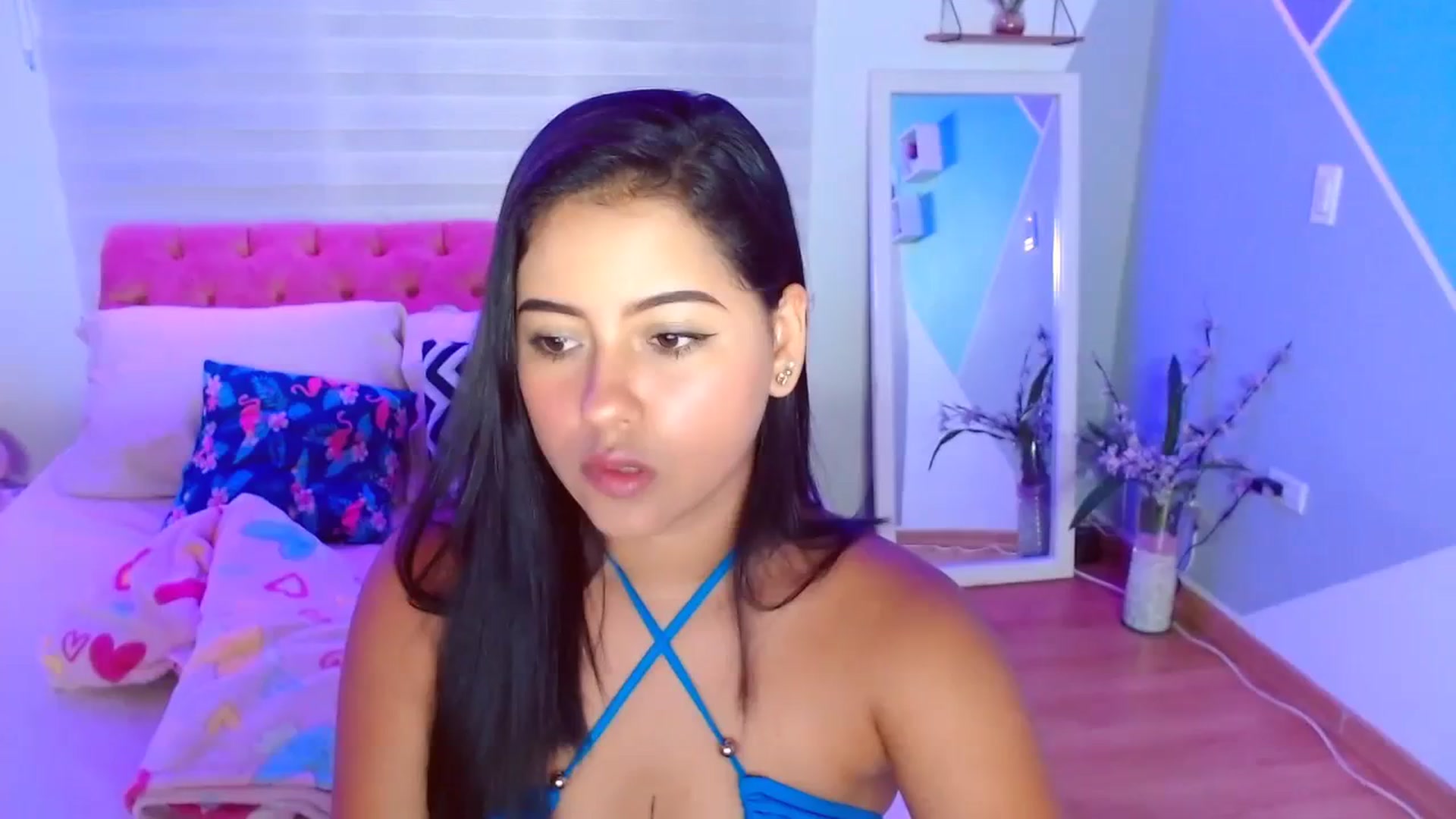 Gallery image thumbnail from ImBella_Sir's myfreecams stream on, 09/13/2023, 17:17 image 1 of 20