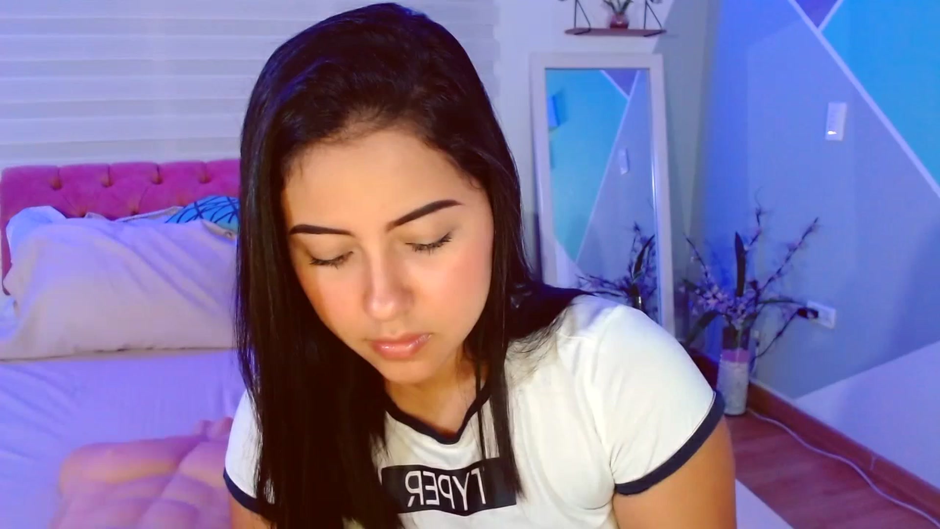 Gallery image thumbnail from ImBella_Sir's myfreecams stream on, 09/14/2023, 17:04 image 4 of 20