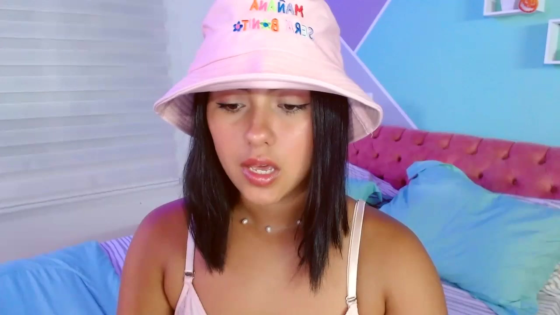 Gallery image thumbnail from ImBella_Sir's myfreecams stream on, 10/28/2023, 07:03 image 2 of 20