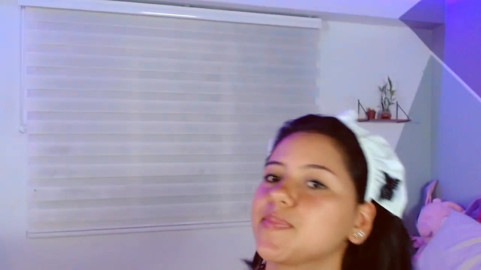 Gallery image thumbnail from ImBella_Sir's myfreecams stream on, 10/30/2023, 05:33 image 15 of 20