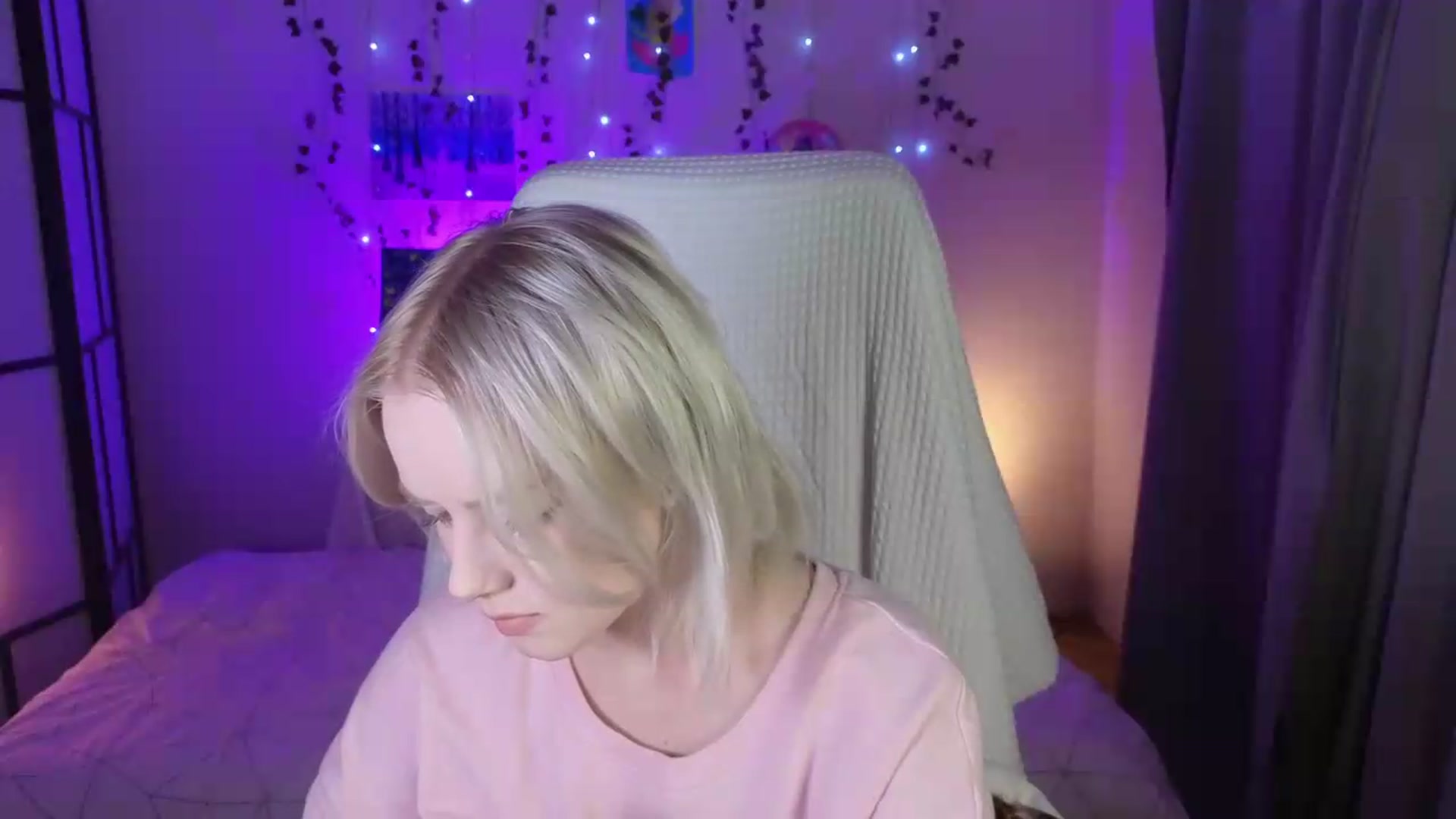 Gallery image thumbnail from ImBonBon's myfreecams stream on, 08/18/2026, 23:59 image 16 of 20