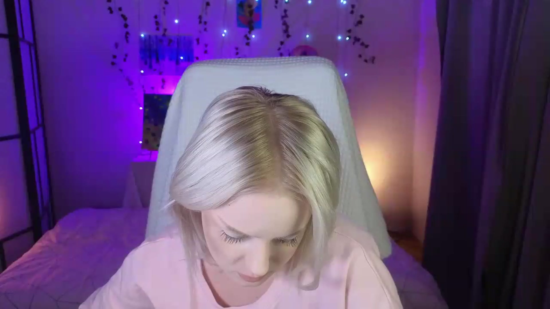 Gallery image thumbnail from ImBonBon's myfreecams stream on, 08/18/2026, 23:59 image 15 of 20