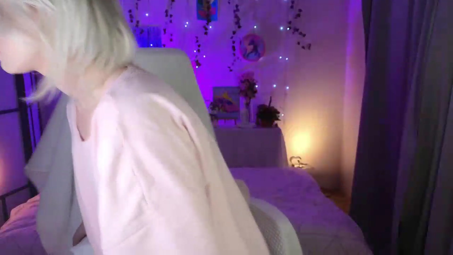 Gallery image thumbnail from ImBonBon's myfreecams stream on, 08/19/2026, 02:37 image 7 of 20