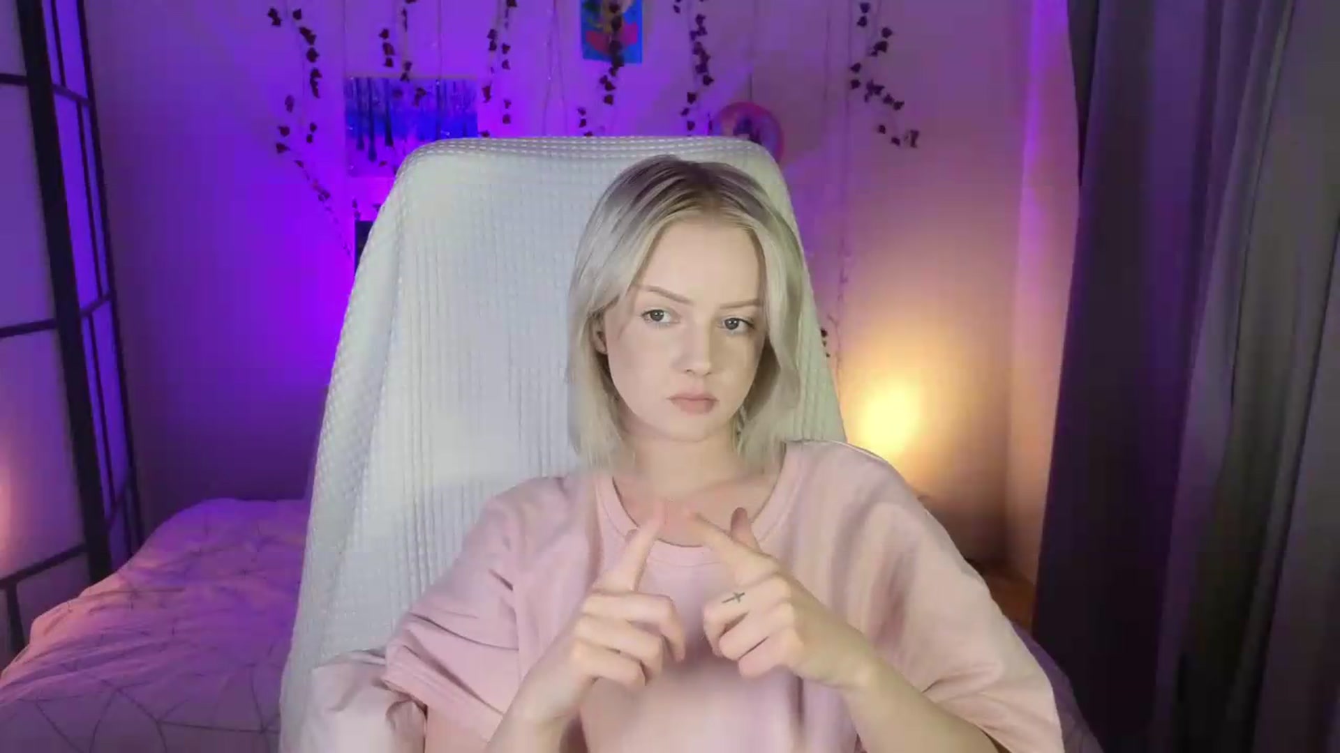 Gallery image thumbnail from ImBonBon's myfreecams stream on, 08/19/2026, 02:37 image 4 of 20