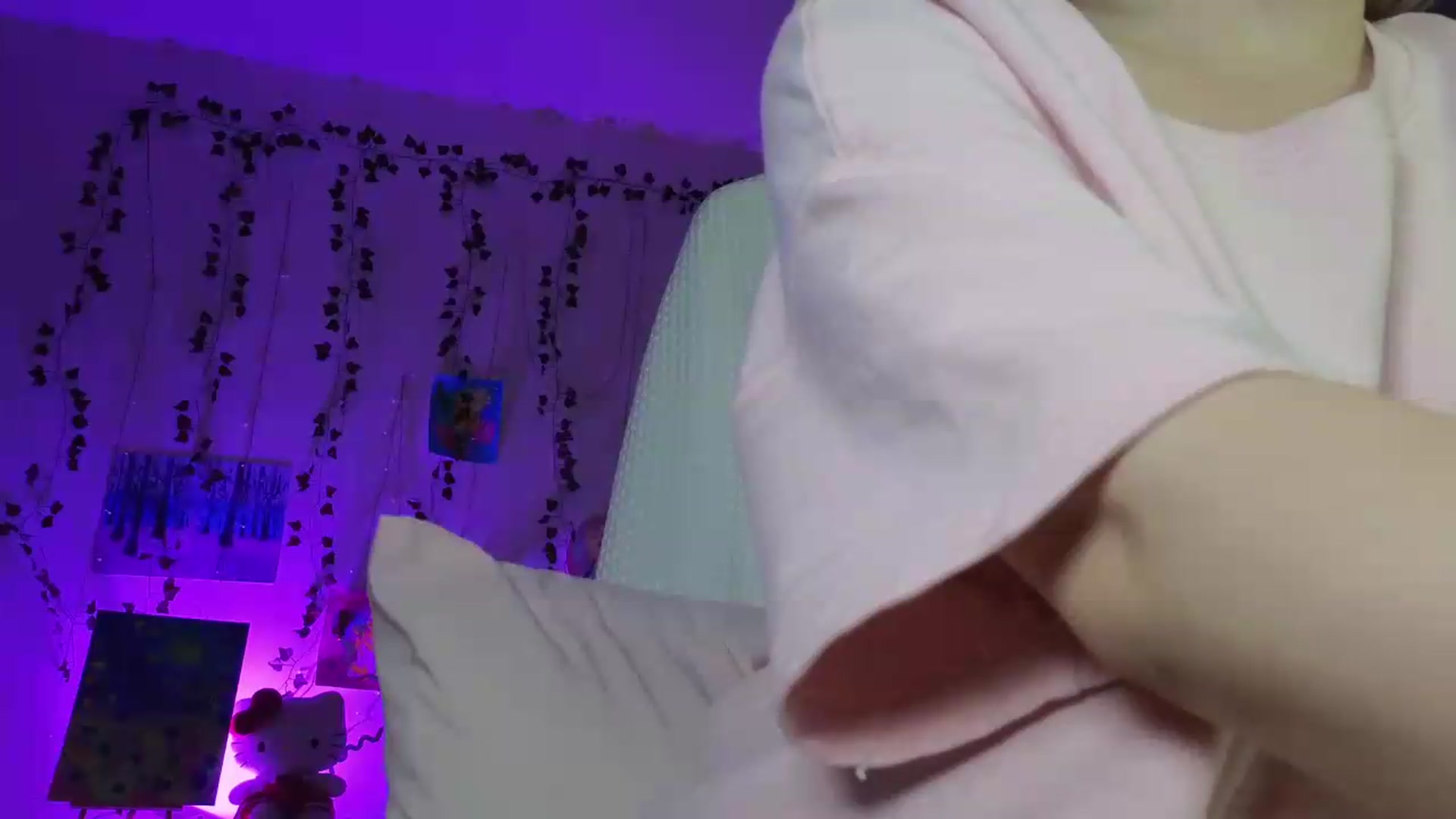 Gallery image thumbnail from ImBonBon's myfreecams stream on, 08/24/2026, 01:20 image 19 of 20