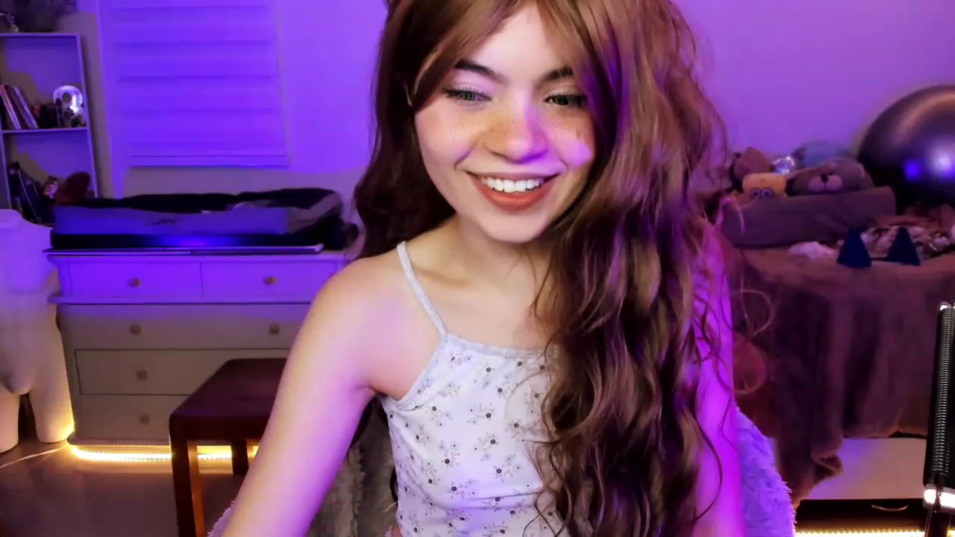 Gallery image thumbnail from ImFreedom's myfreecams stream on, 04/09/2023, 03:26 image 20 of 20