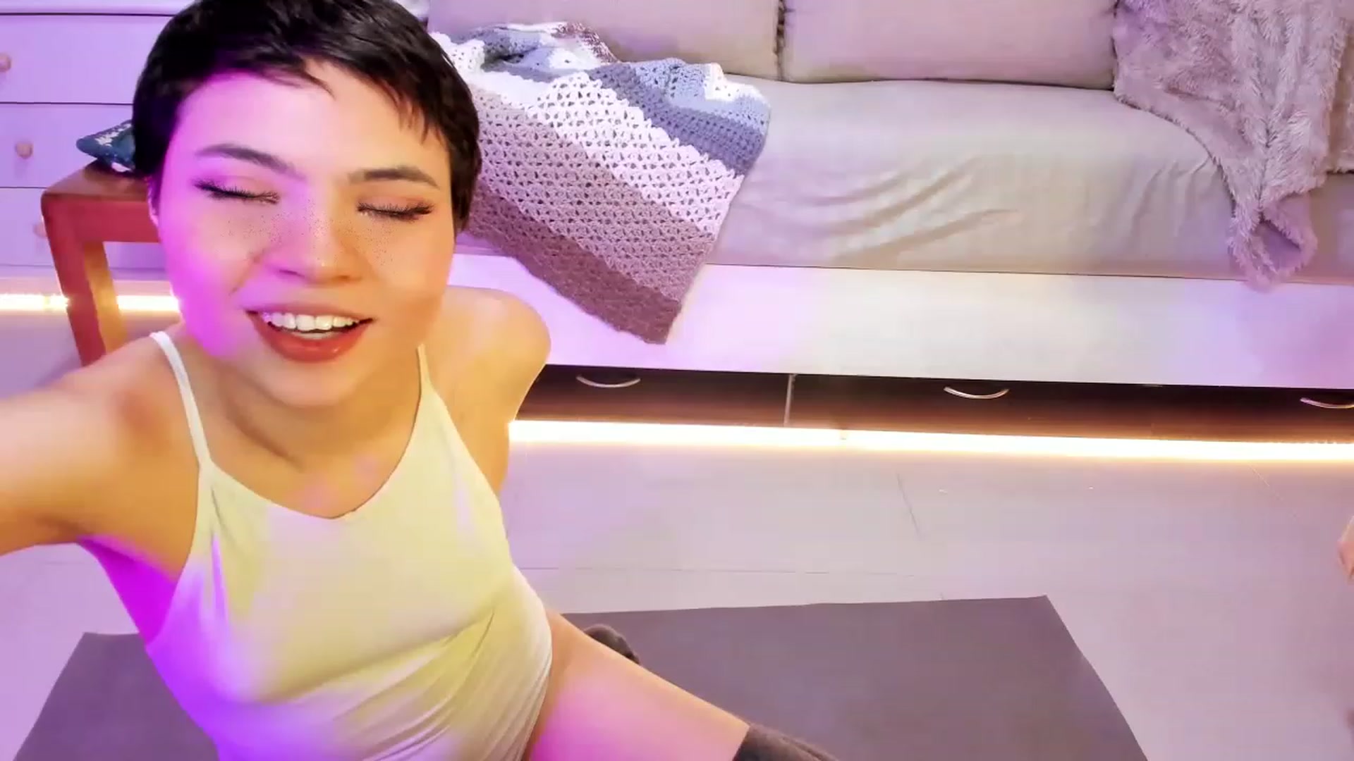 Gallery image thumbnail from ImFreedom's myfreecams stream on, 05/16/2023, 02:53 image 7 of 20