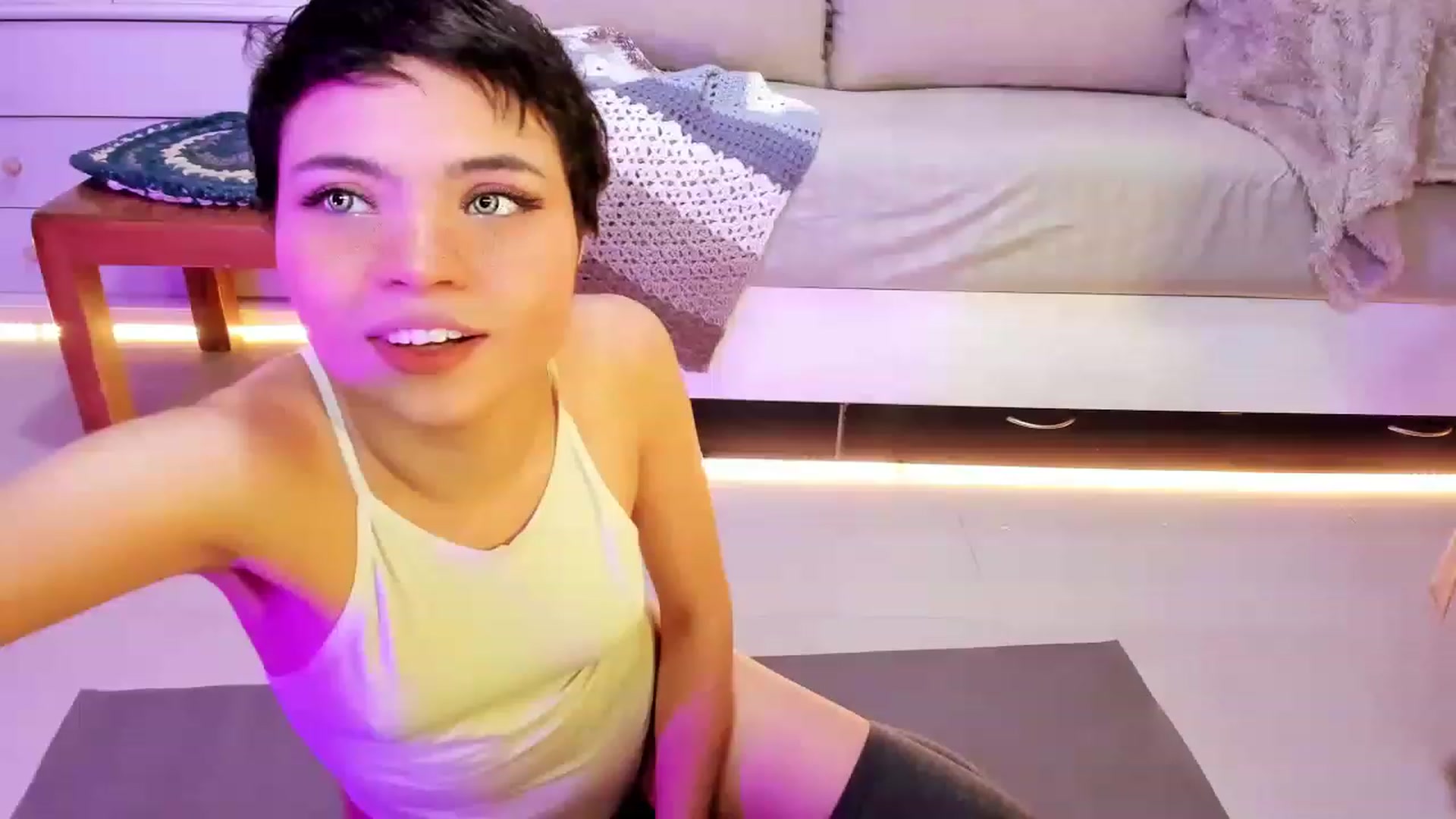 Gallery image thumbnail from ImFreedom's myfreecams stream on, 05/16/2023, 02:53 image 16 of 20