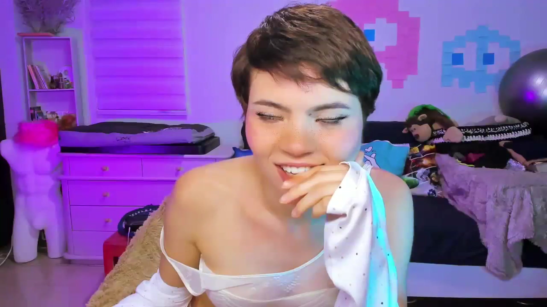 Gallery image thumbnail from ImFreedom's myfreecams stream on, 07/26/2023, 01:21 image 17 of 20
