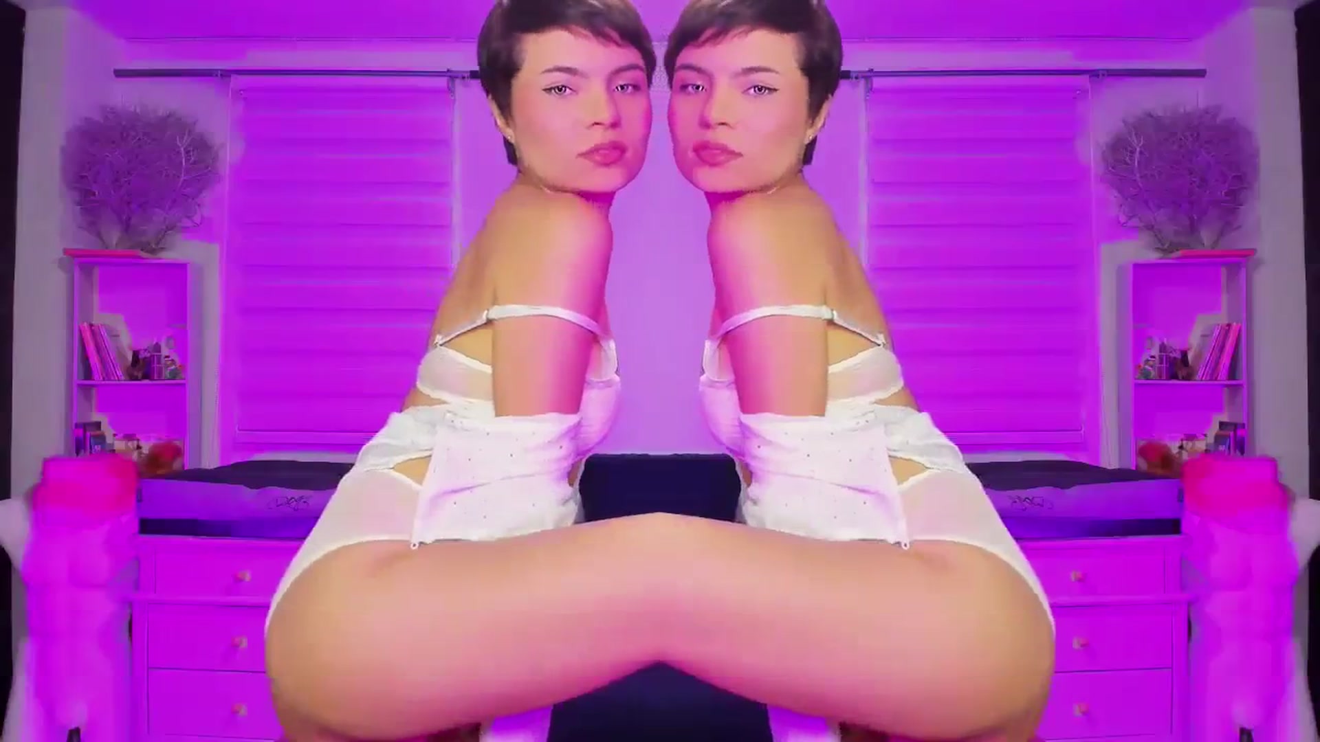Gallery image thumbnail from ImFreedom's myfreecams stream on, 07/26/2023, 01:21 image 2 of 20