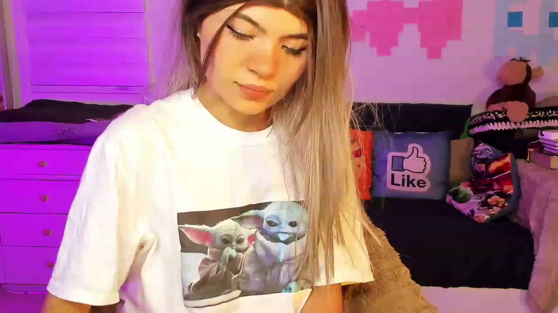 Gallery image thumbnail from ImFreedom's myfreecams stream on, 08/03/2023, 02:08 image 16 of 20