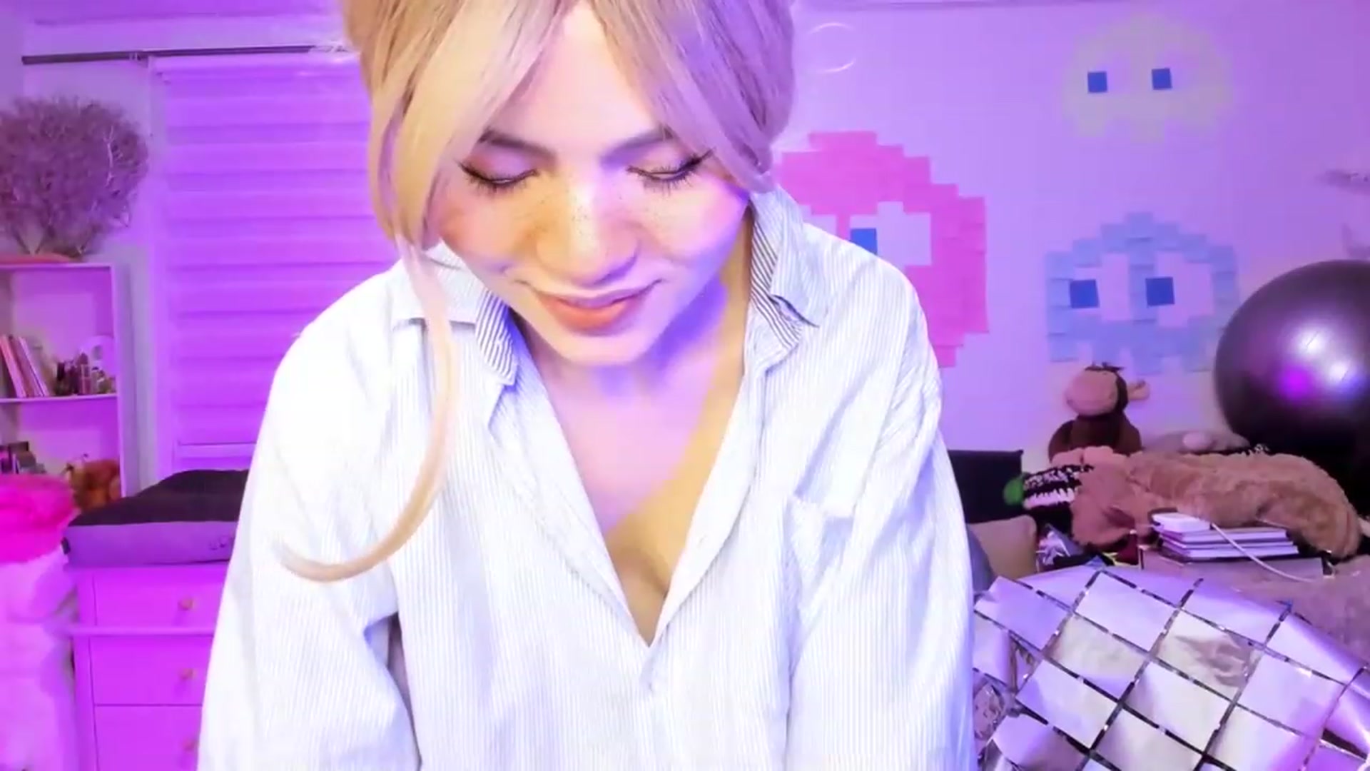 Gallery image thumbnail from ImFreedom's myfreecams stream on, 08/05/2023, 02:25 image 7 of 20