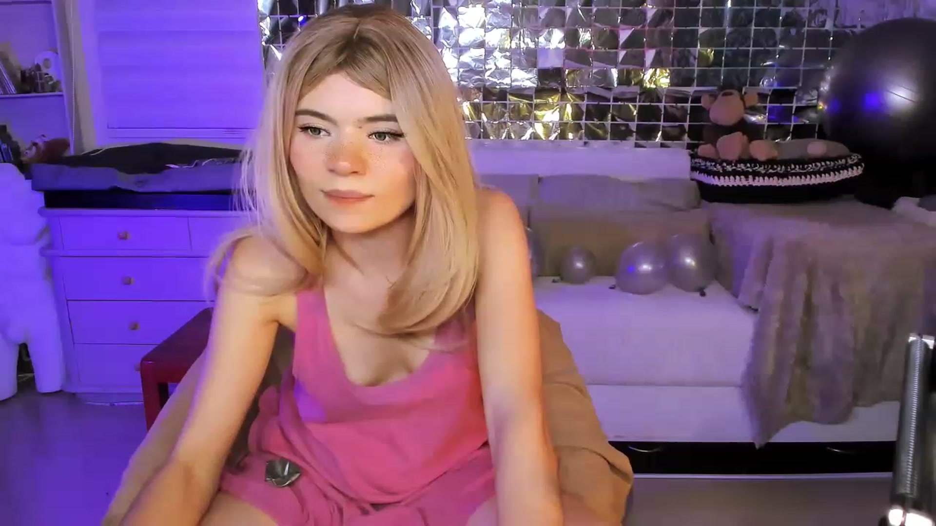Gallery image thumbnail from ImFreedom's myfreecams stream on, 08/15/2023, 01:47 image 9 of 20