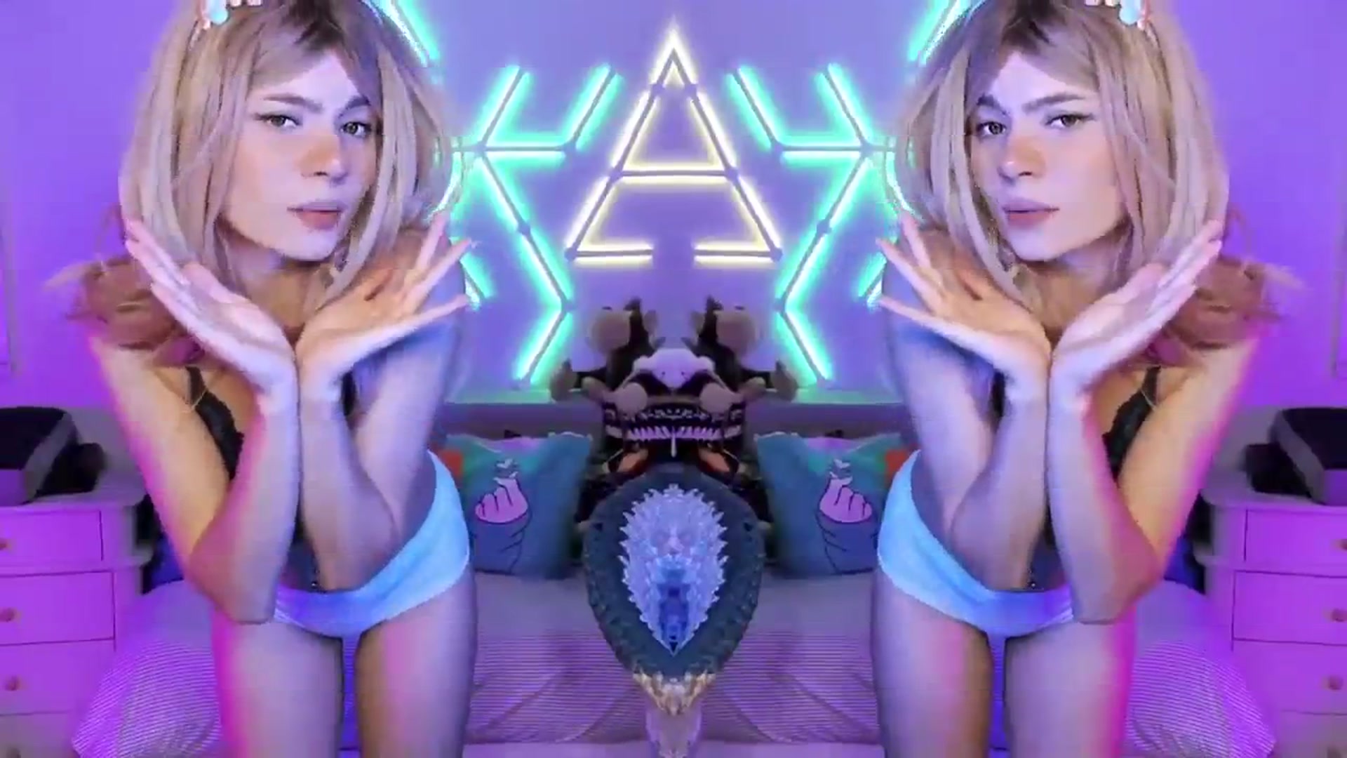 Gallery image thumbnail from ImFreedom's myfreecams stream on, 11/13/2023, 01:12 image 14 of 20