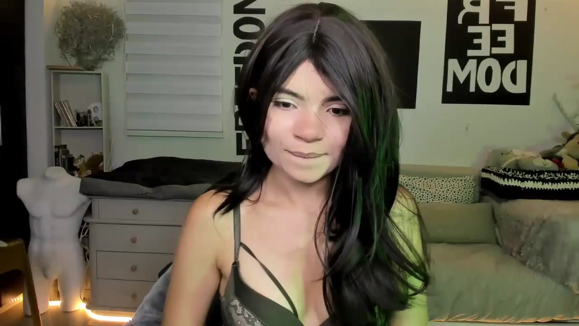 Gallery image thumbnail from ImFreedom's myfreecams stream on, 01/12/2024, 01:00 image 1 of 20