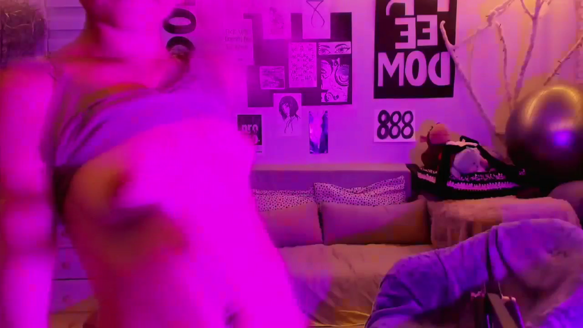 Gallery image thumbnail from ImFreedom's myfreecams stream on, 02/20/2024, 01:37 image 14 of 20