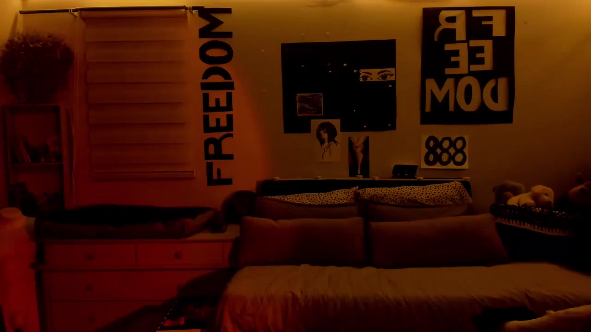 Gallery image thumbnail from ImFreedom's myfreecams stream on, 04/28/2024, 01:41 image 16 of 20