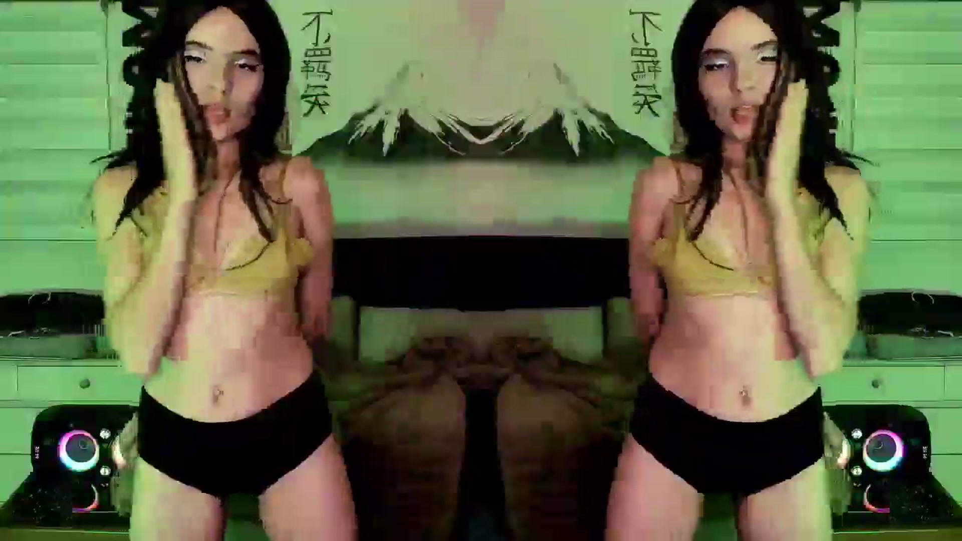 Gallery image thumbnail from ImFreedom's myfreecams stream on, 09/25/2025, 01:38 image 12 of 20