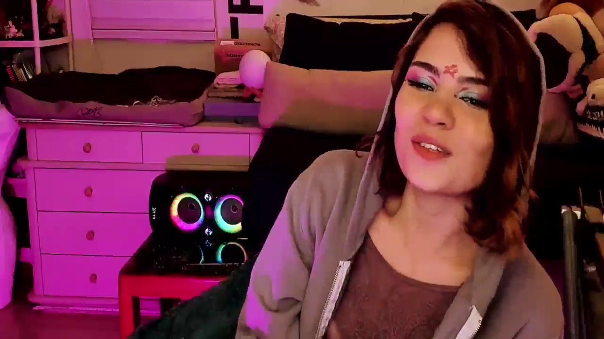 Gallery image thumbnail from ImFreedom's myfreecams stream on, 09/26/2025, 01:47 image 2 of 20