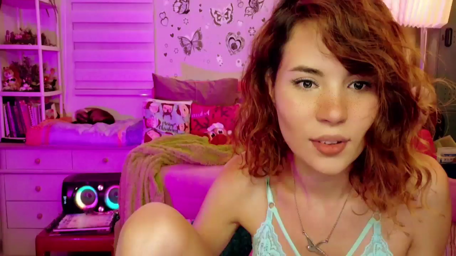 Gallery image thumbnail from ImFreedom's myfreecams stream on, 12/03/2025, 01:41 image 2 of 20